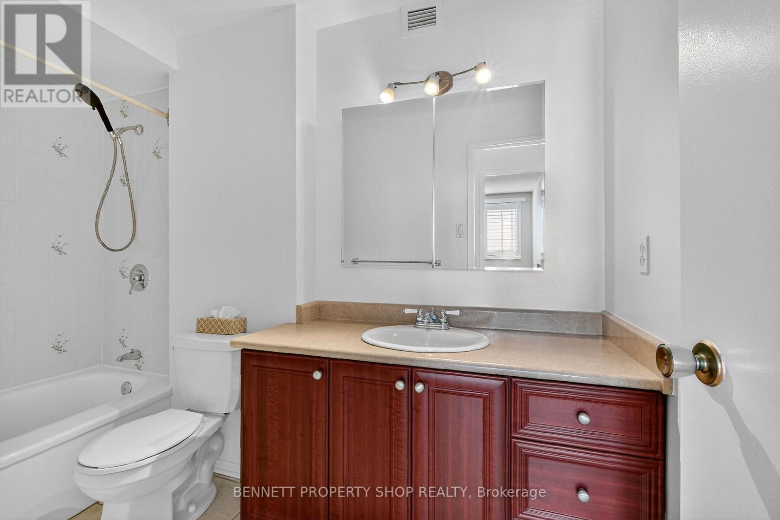 1015 - 915 Elmsmere Road, Ottawa, Ontario  K1J 8H8 - Photo 45 - X12458643