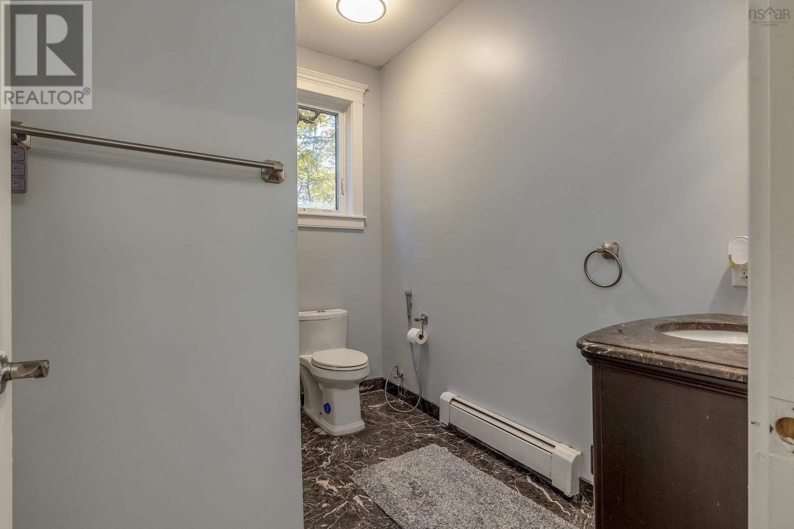 2706 St. Margaret's Bay Road, Timberlea, Nova Scotia  B3T 0G7 - Photo 18 - 202526260