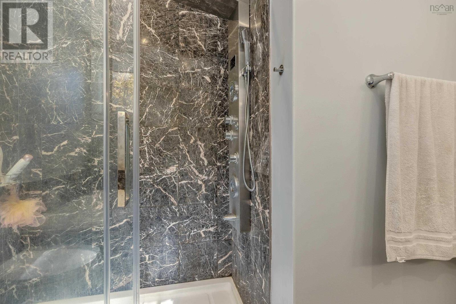 2706 St. Margaret's Bay Road, Timberlea, Nova Scotia  B3T 0G7 - Photo 22 - 202526260