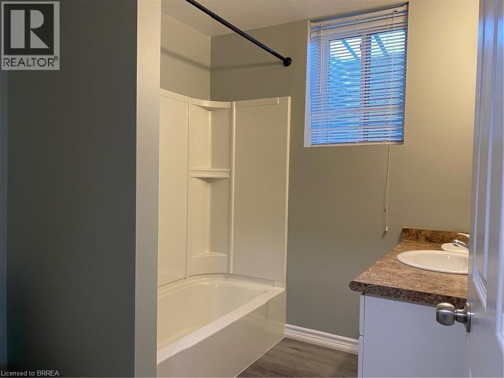 106 Marlborough Street Unit# 1, Brantford, Ontario  N3T 2S5 - Photo 11 - 40781136