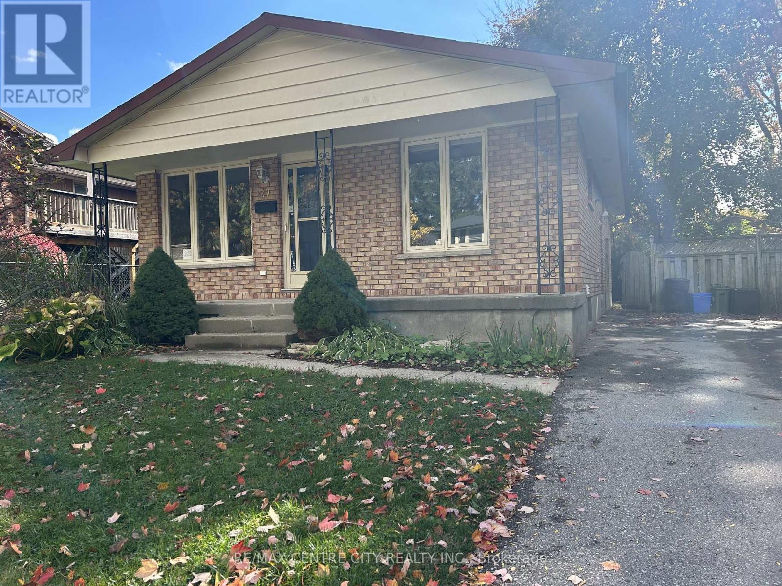 27 GATINEAU CRESCENT, London South, Ontario