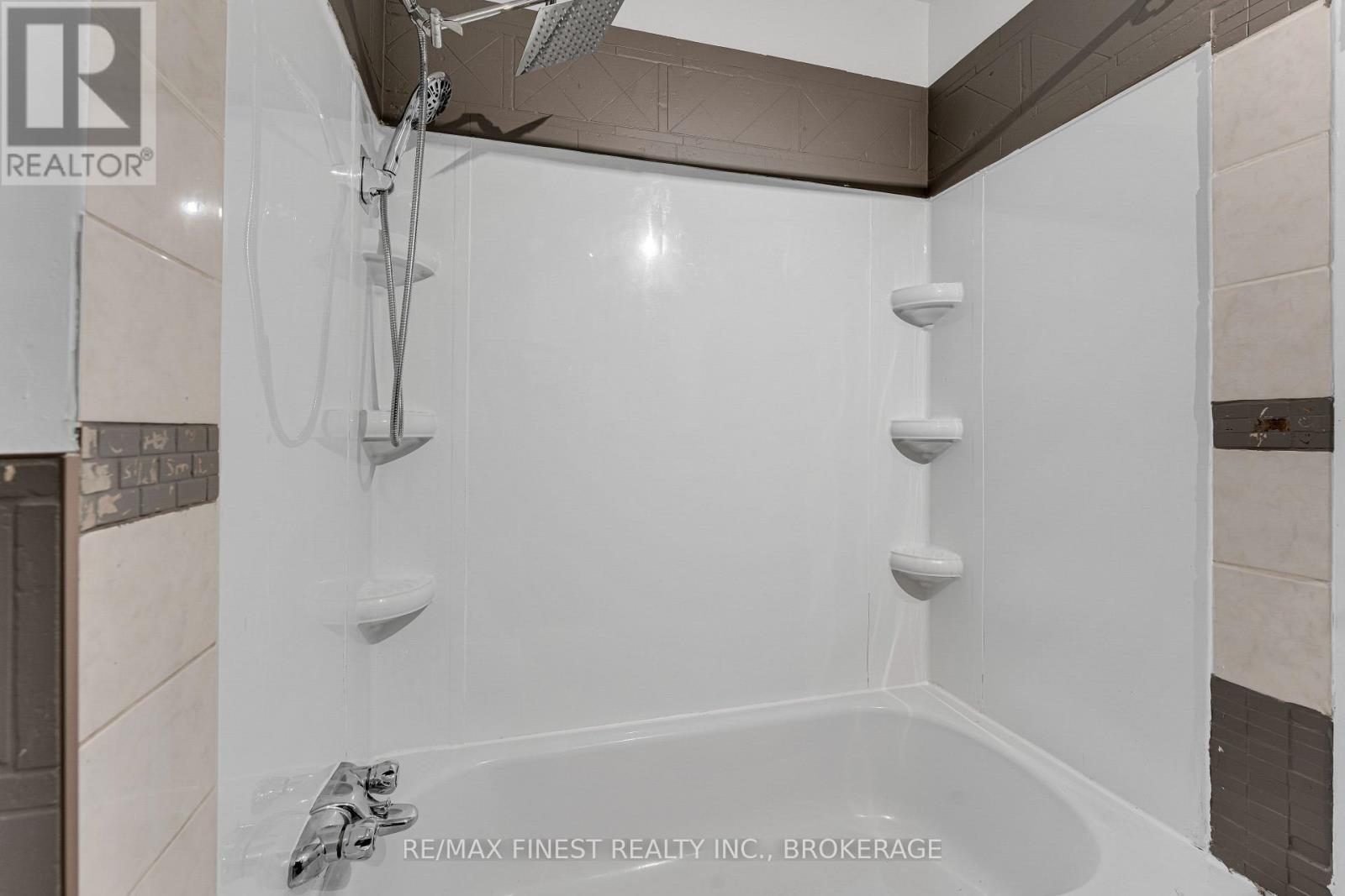 5 Meadow Lane, Greater Napanee, Ontario  K7R 3R8 - Photo 19 - X12472057