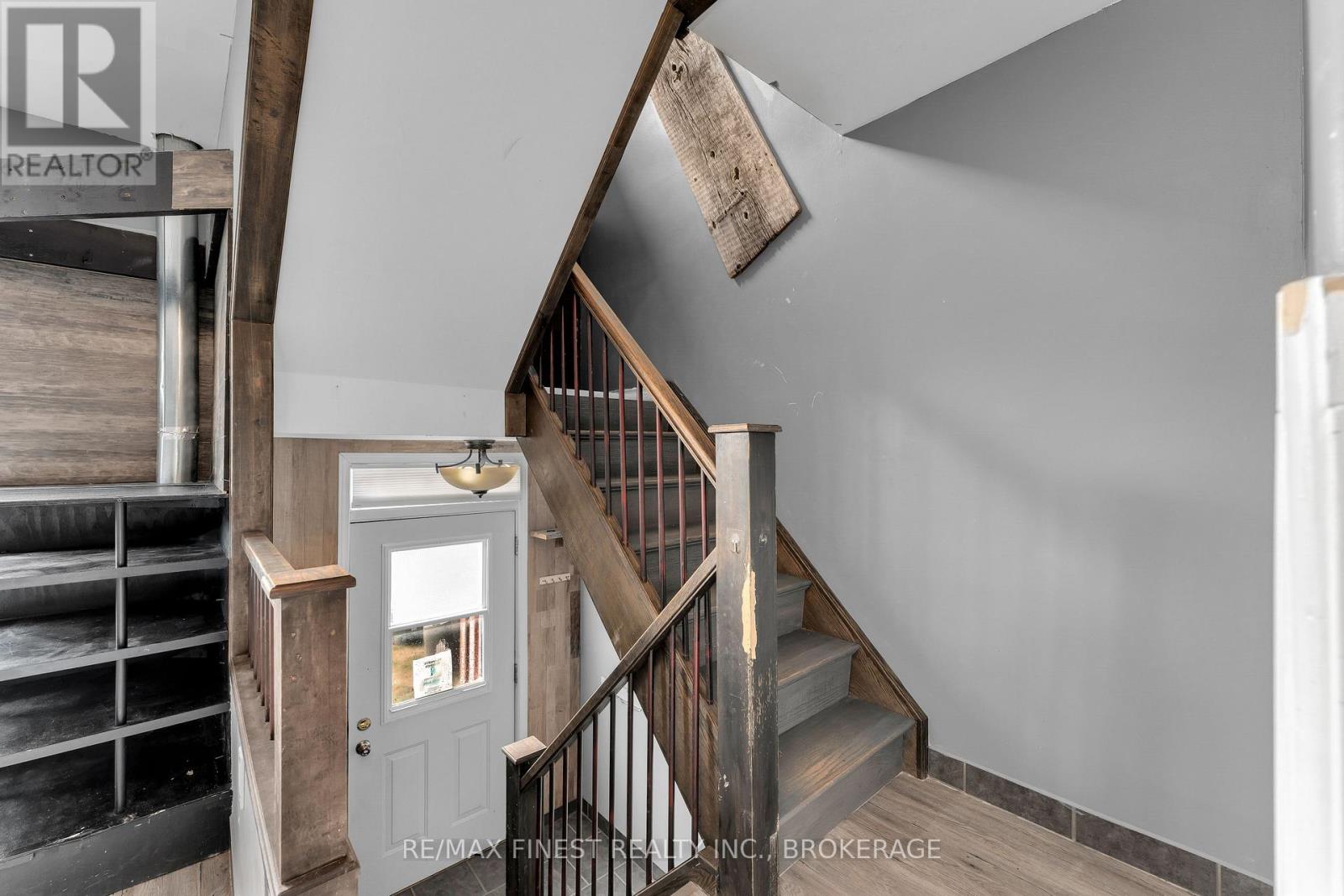 5 Meadow Lane, Greater Napanee, Ontario  K7R 3R8 - Photo 3 - X12472057