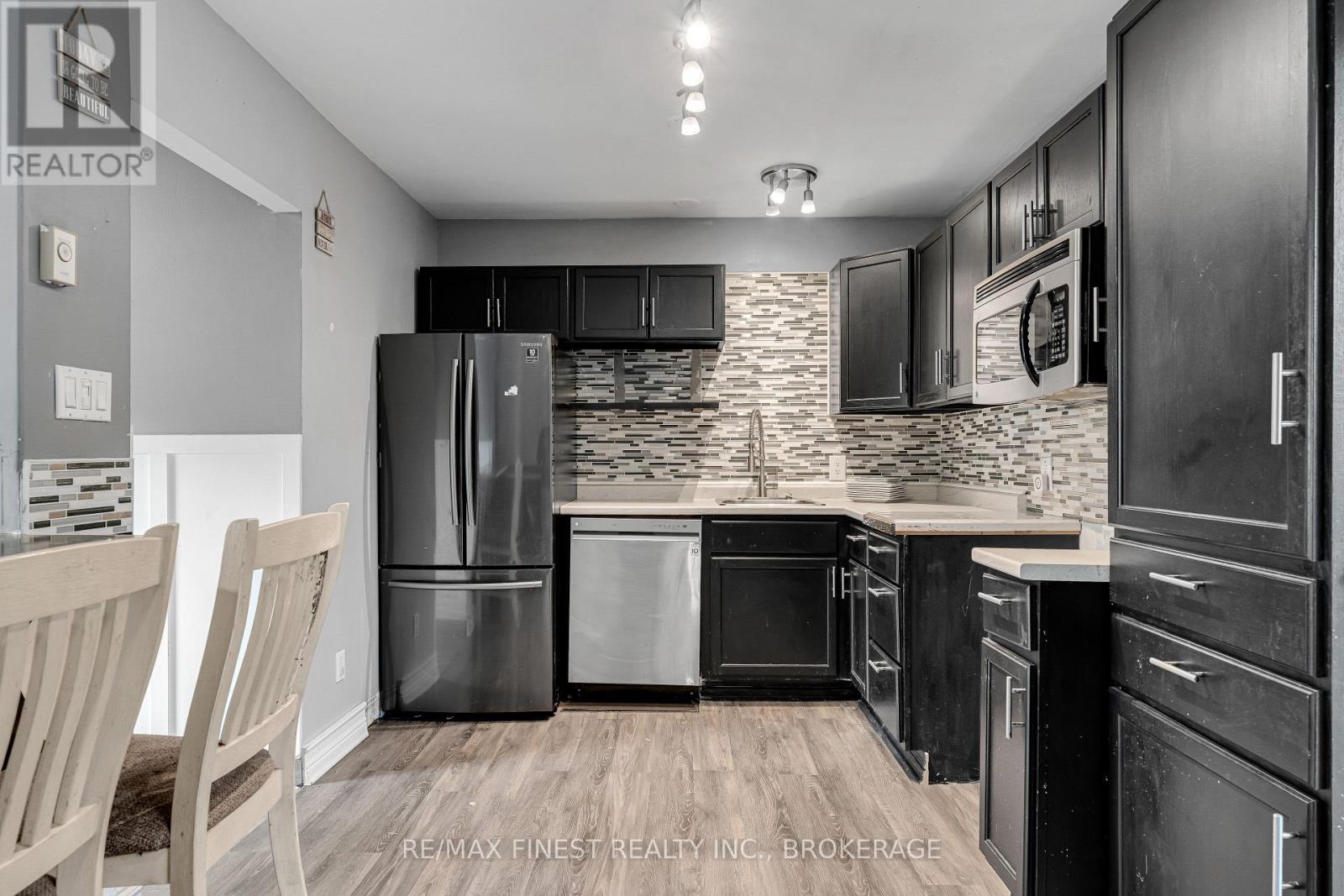5 Meadow Lane, Greater Napanee, Ontario  K7R 3R8 - Photo 7 - X12472057