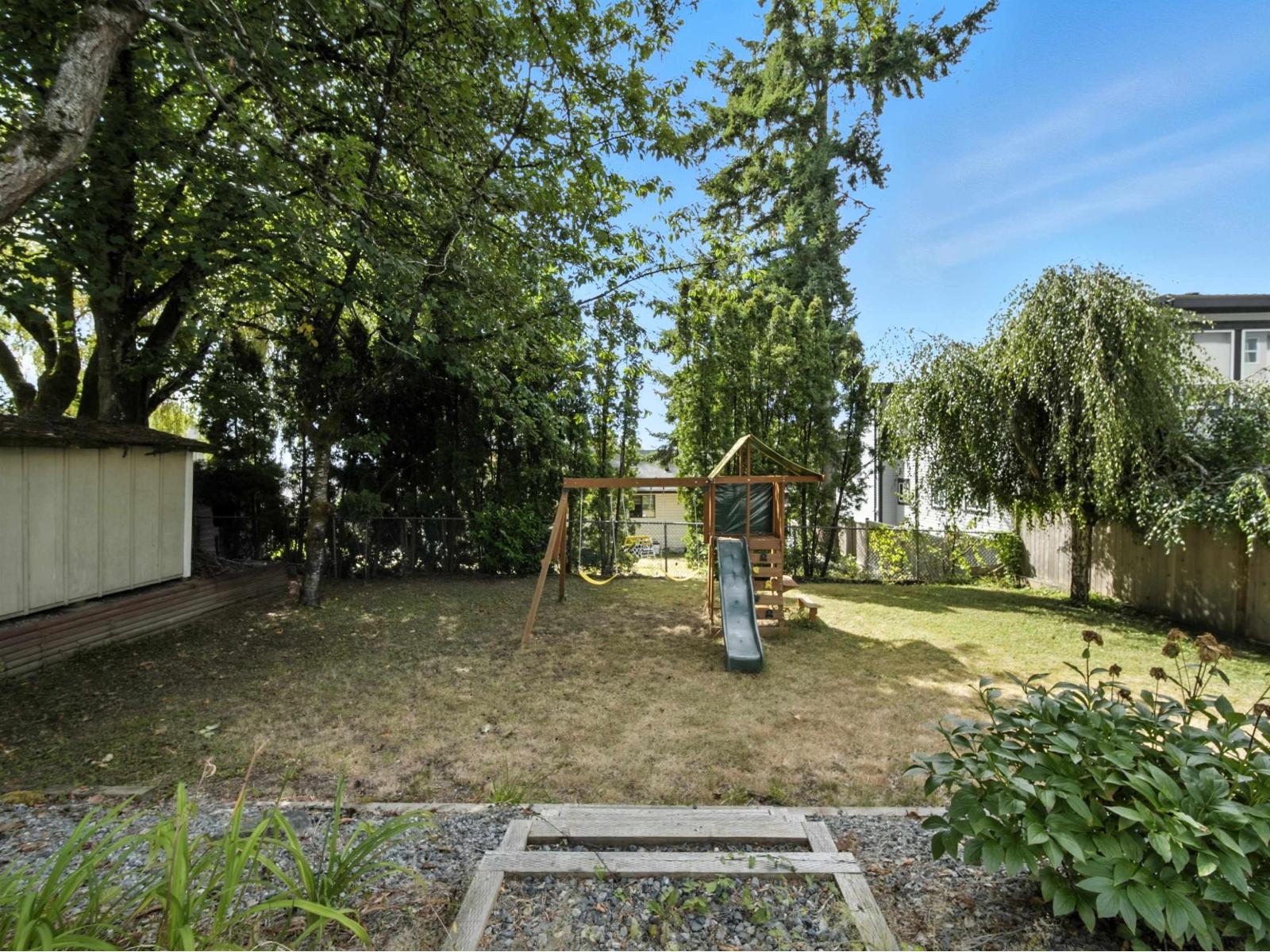 14308 68a Avenue, Surrey, British Columbia  V3W 8W4 - Photo 21 - R3060500