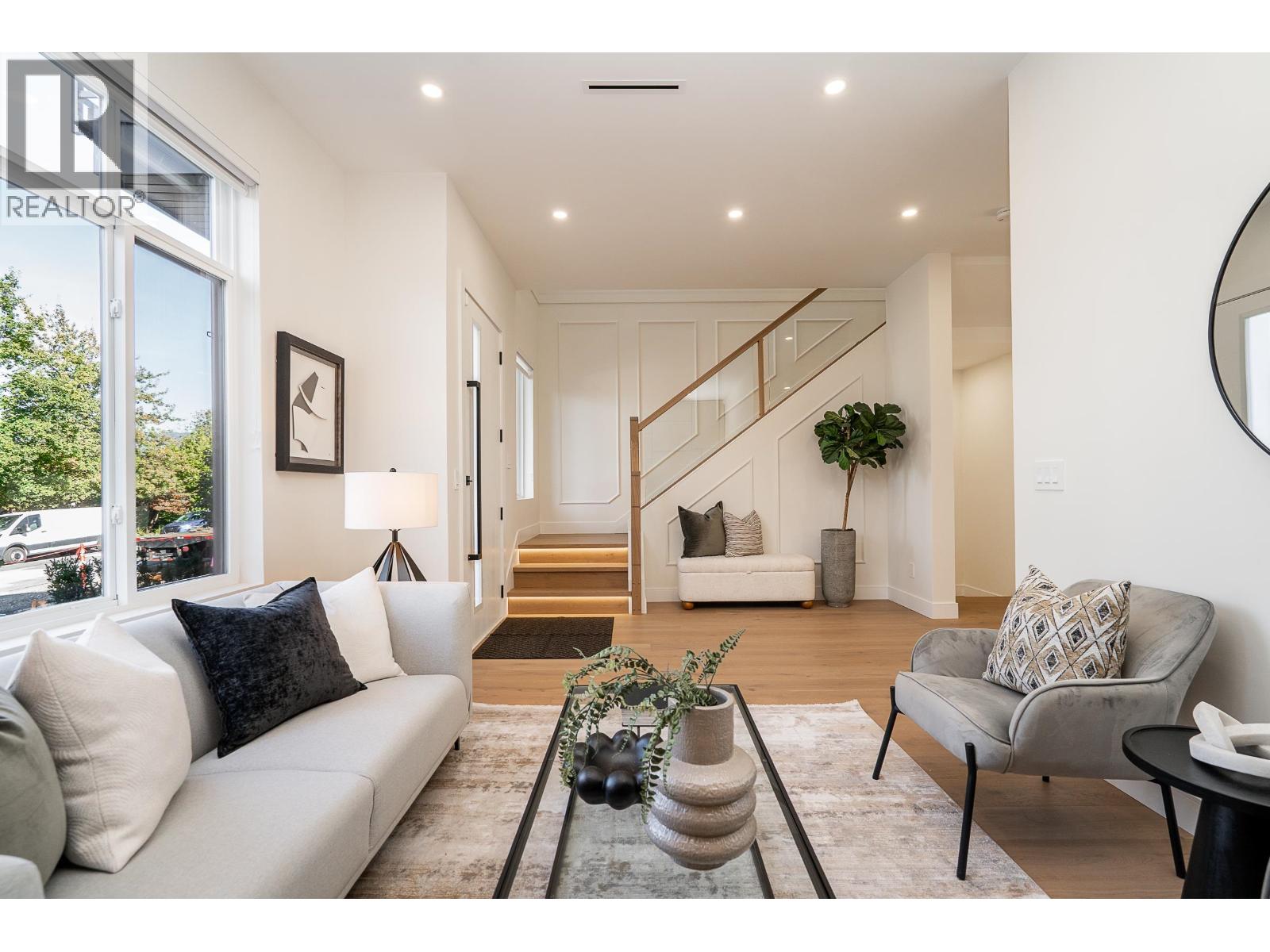 2715 Henry Street, Port Moody, British Columbia  V3H 2J8 - Photo 4 - R3060213