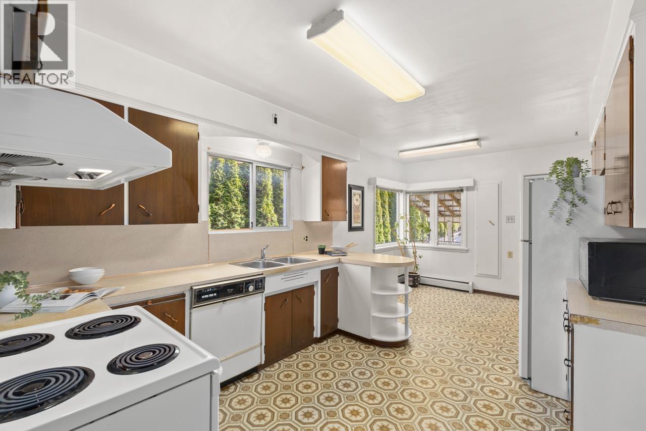2880 Oxford Street, Vancouver, British Columbia  V5K 1N6 - Photo 15 - R3060324