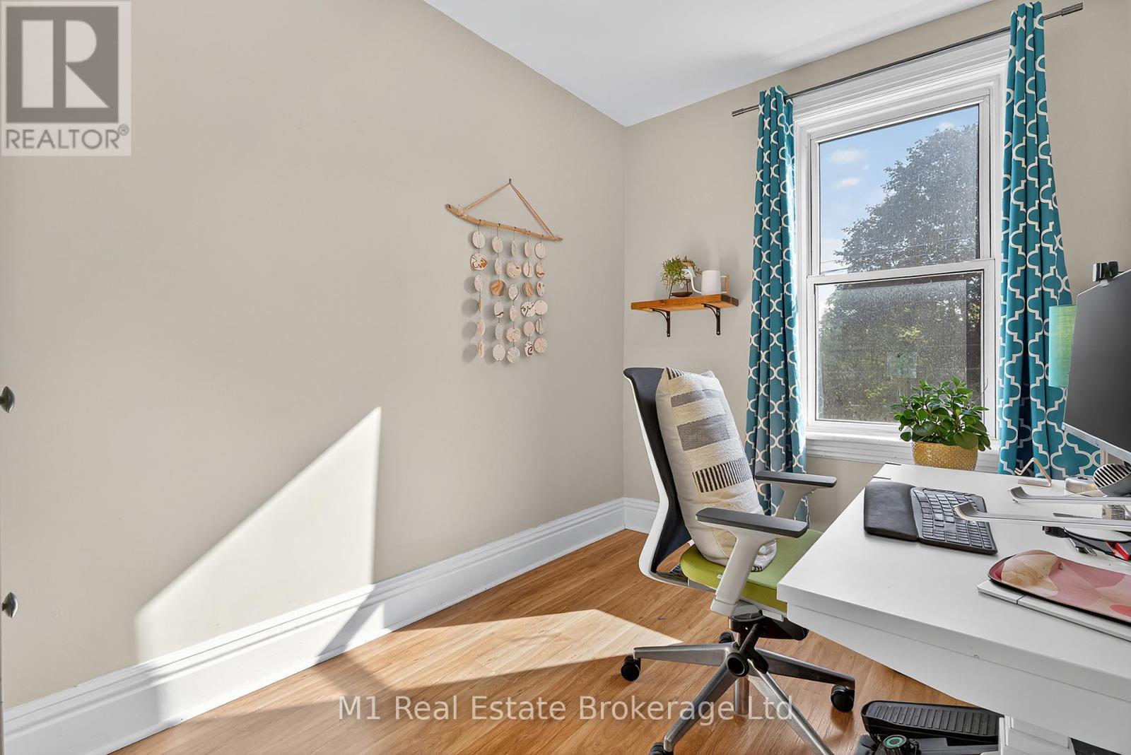 60 Howitt Street, Guelph, Ontario  N1E 3C7 - Photo 38 - X12474433