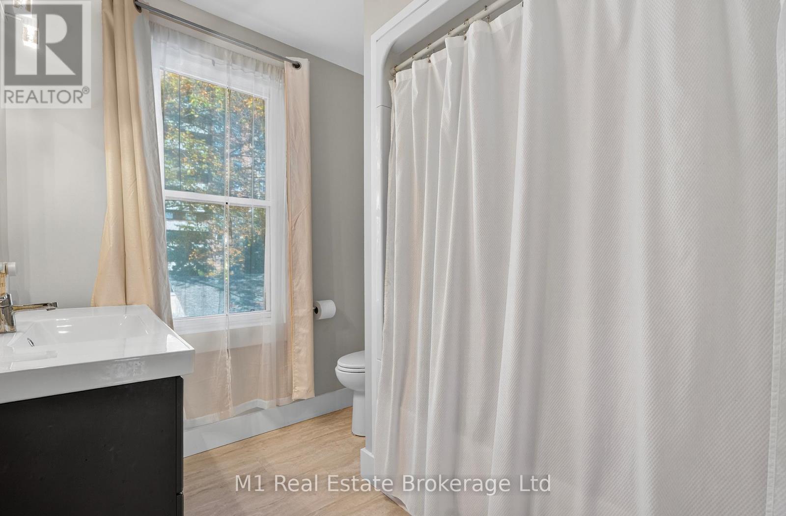 60 Howitt Street, Guelph, Ontario  N1E 3C7 - Photo 40 - X12474433