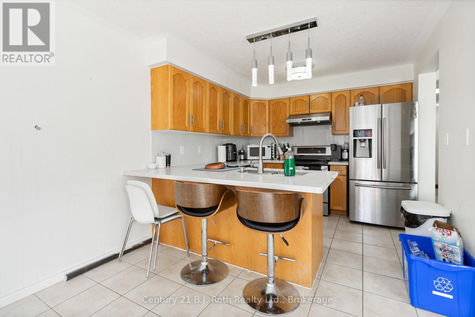 18 Darnell Road, Guelph, Ontario  N1G 5K3 - Photo 4 - X12474469