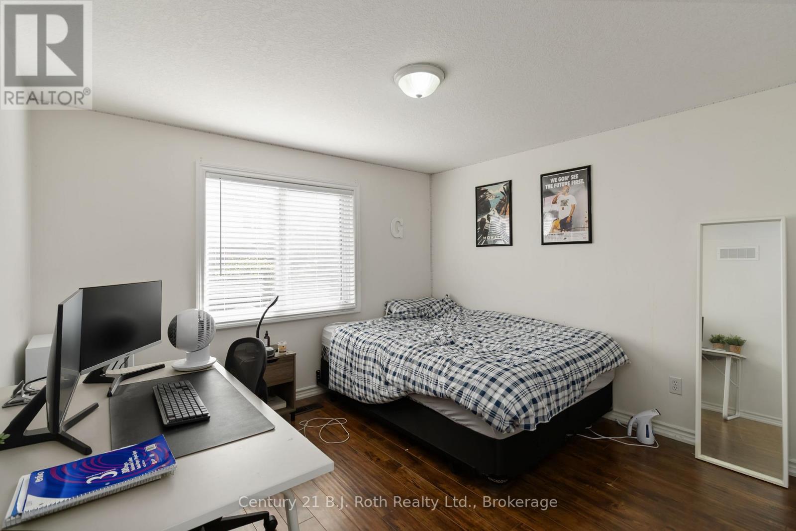 18 Darnell Road, Guelph, Ontario  N1G 5K3 - Photo 9 - X12474469