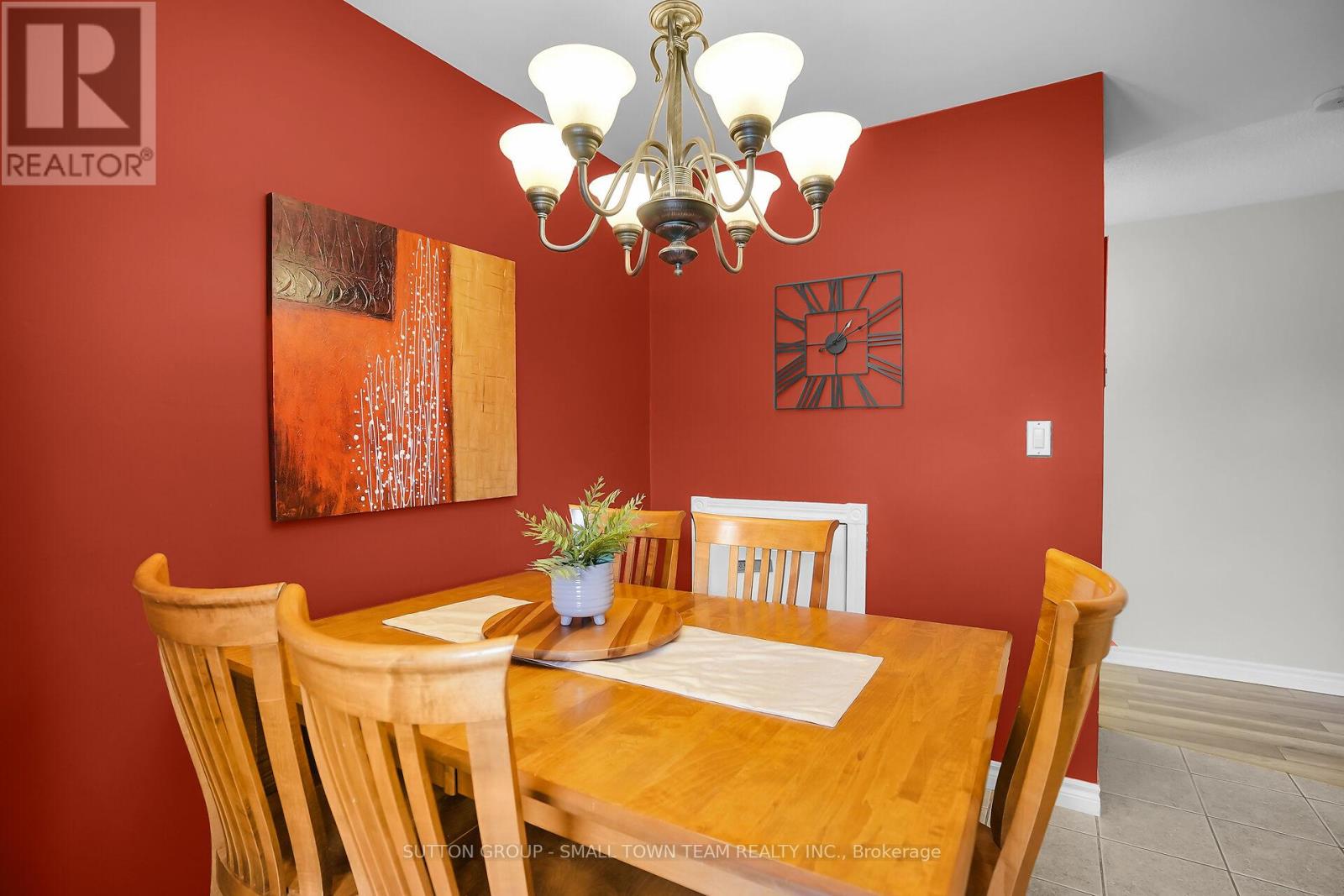 510 Albert Street, South Huron, Ontario  N0M 1S1 - Photo 12 - X12474364