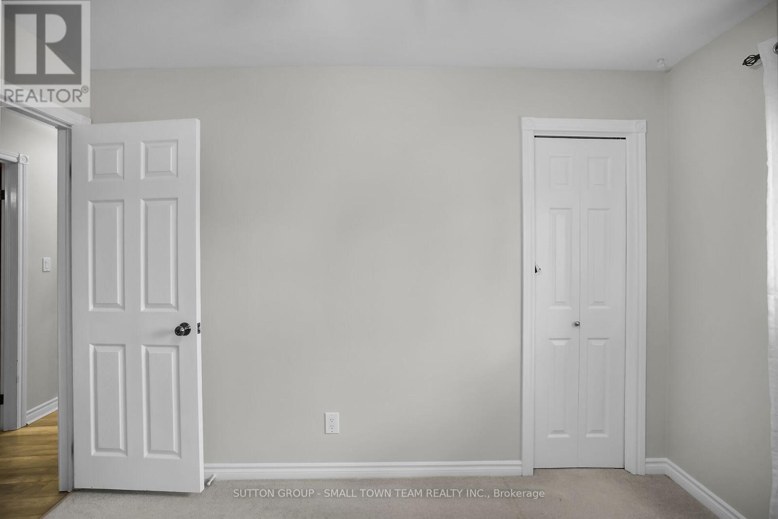 Photo 17 of 37 for 510 Albert Street