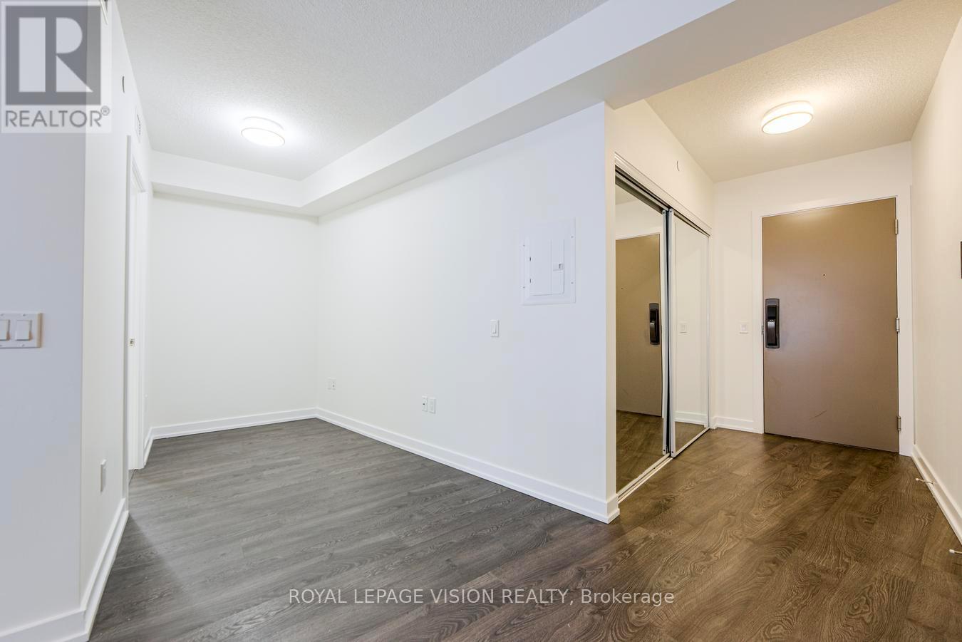 2207 - 10 York Street, Toronto, Ontario  M5J 2Z2 - Photo 13 - C12474327