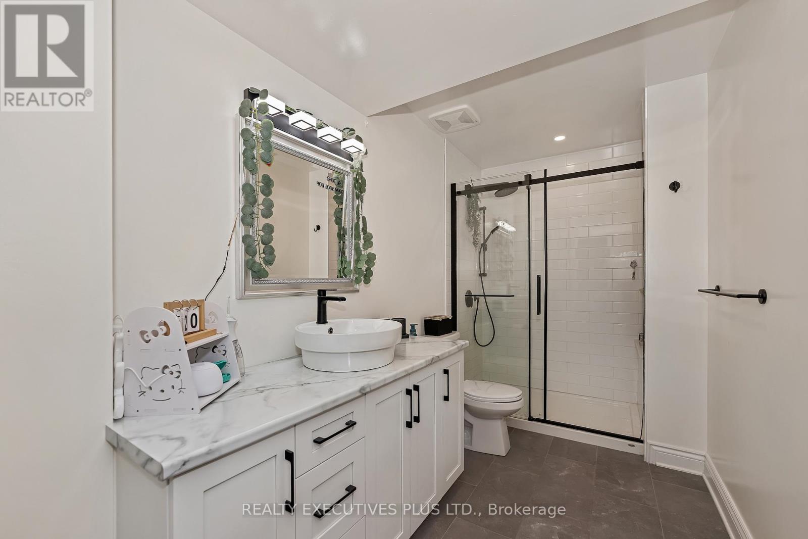 2660 Dubois Street, Clarence-Rockland, Ontario  K4K 1K7 - Photo 28 - X12474466