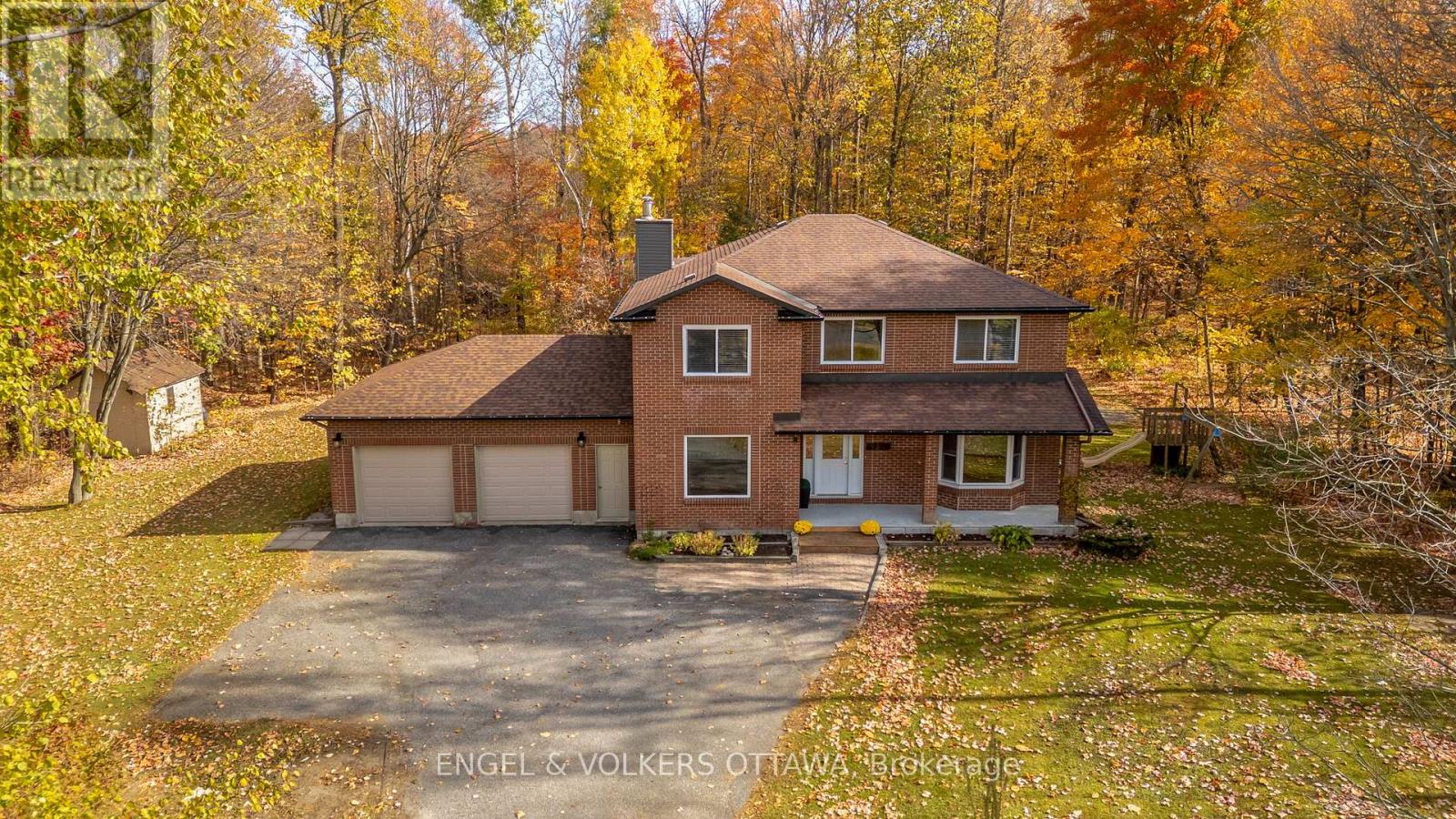 4720 WHISPERING WILLOW DRIVE, Ottawa, Ontario