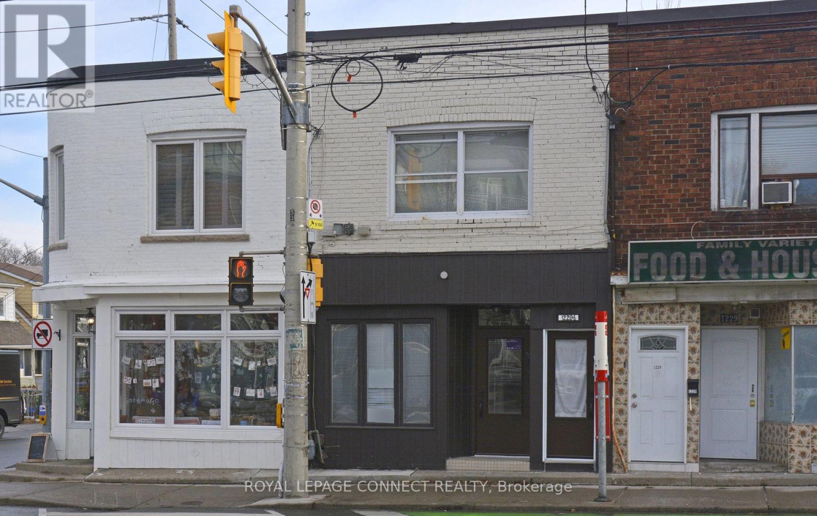 1229a Woodbine Main Floor Avenue, Toronto, Ontario  M4C 4E1 - Photo 2 - E12474313