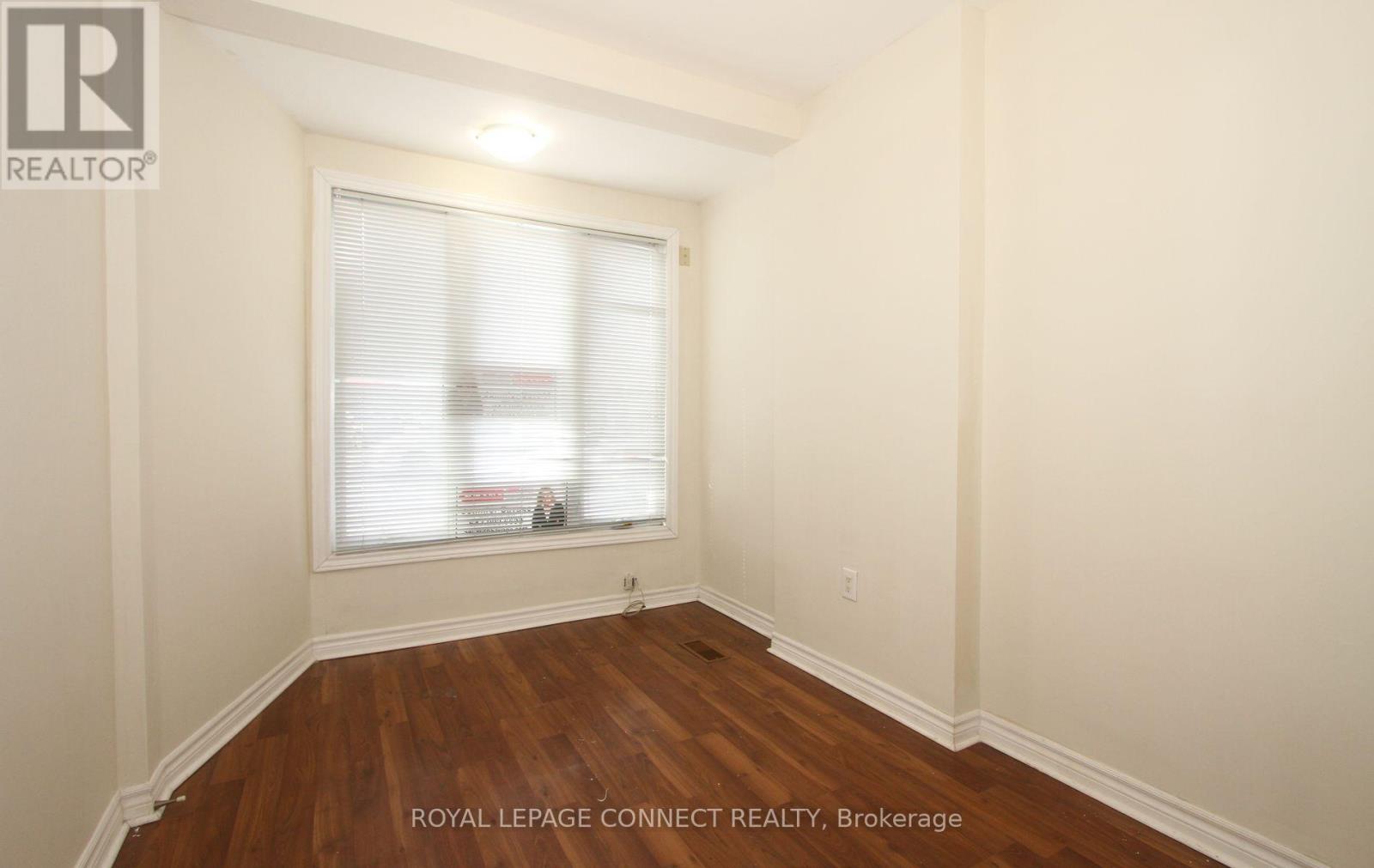 1229a Woodbine Main Floor Avenue, Toronto, Ontario  M4C 4E1 - Photo 6 - E12474313