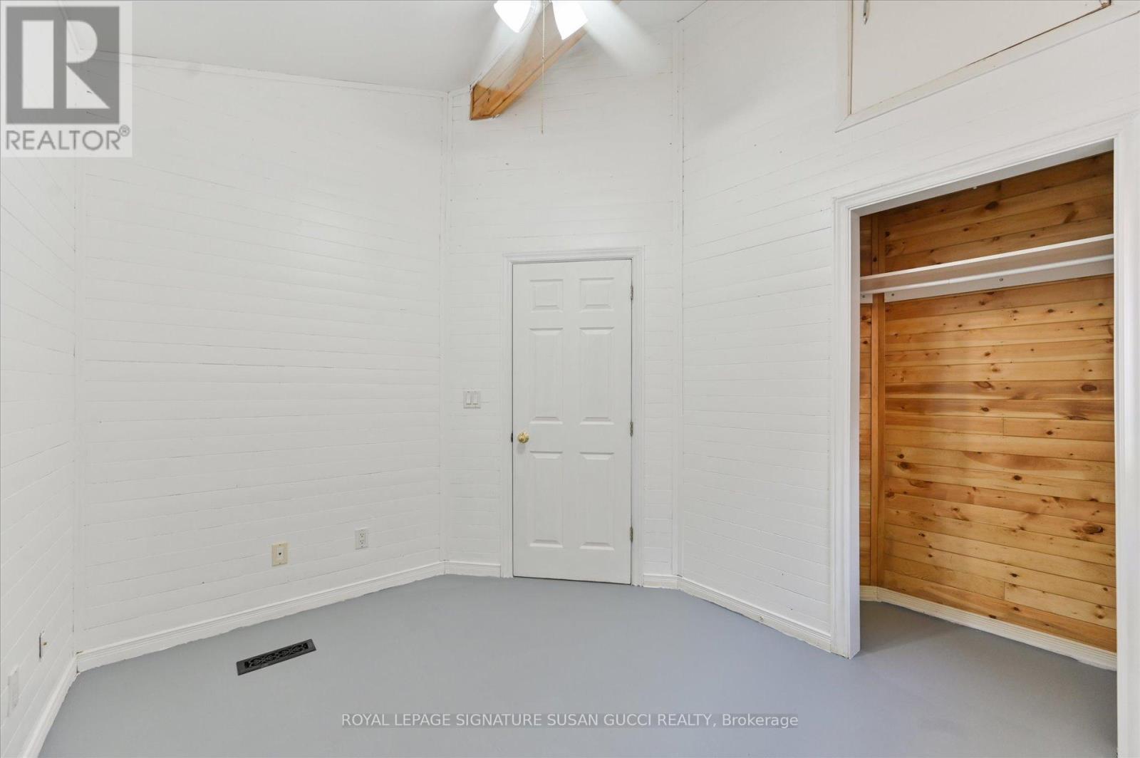 1138 Woodbine Avenue, Toronto, Ontario  M4C 4C8 - Photo 15 - E12474320