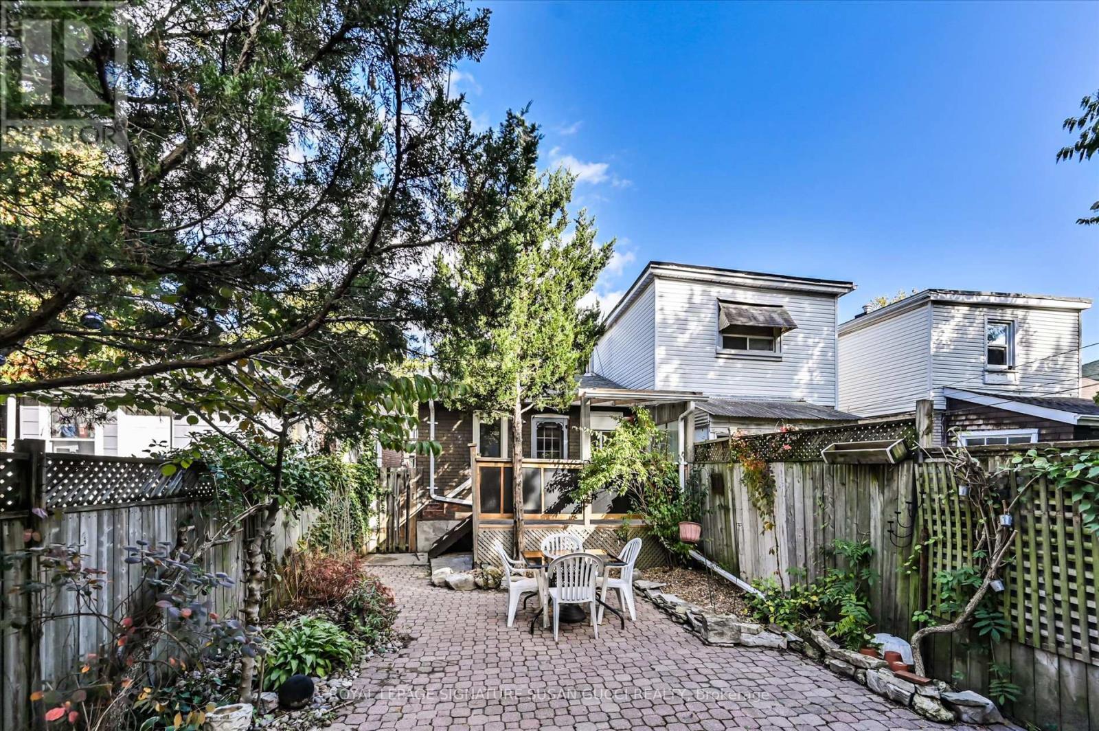 1138 Woodbine Avenue, Toronto, Ontario  M4C 4C8 - Photo 30 - E12474320