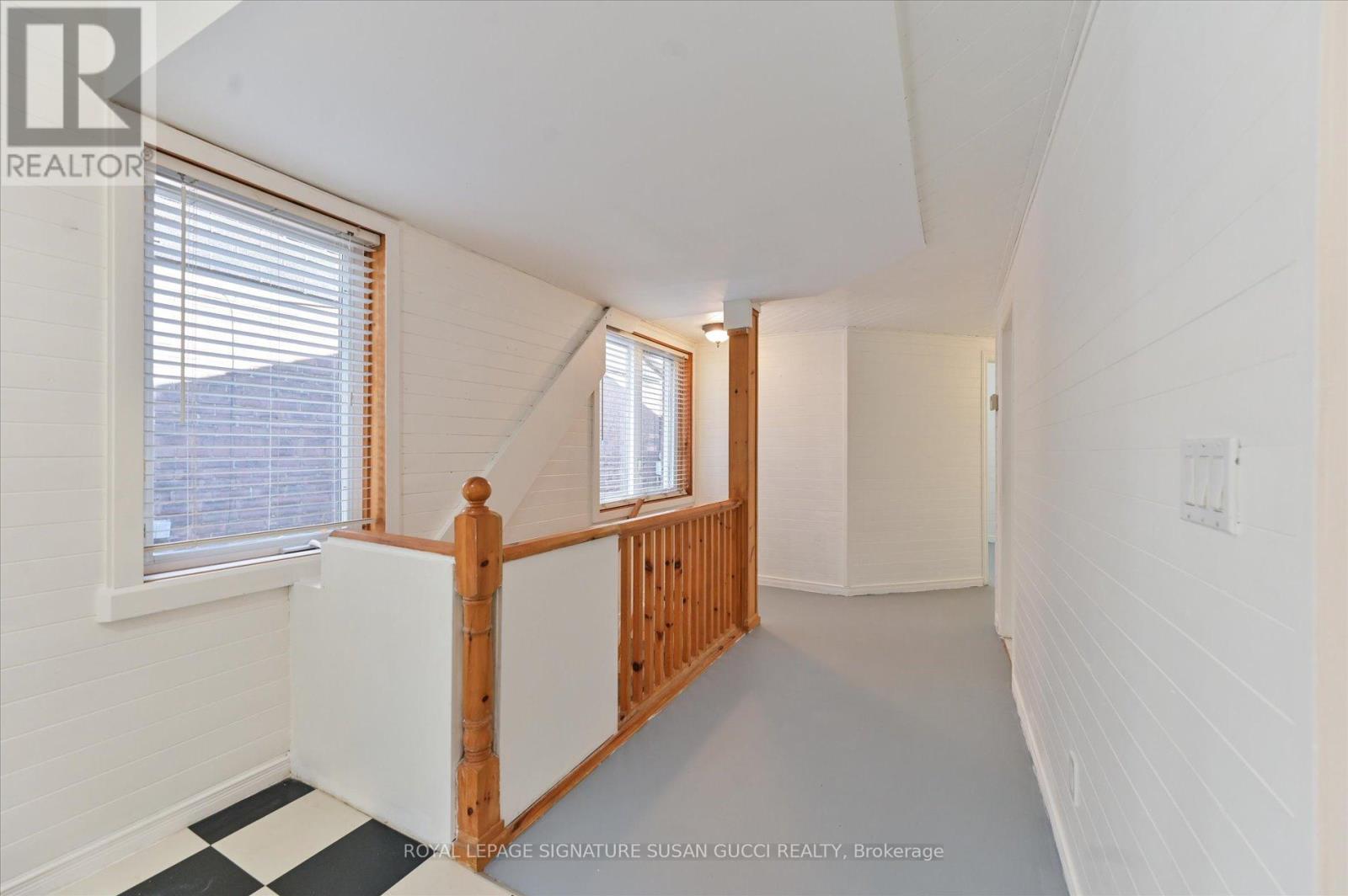 1138 Woodbine Avenue, Toronto, Ontario  M4C 4C8 - Photo 8 - E12474320