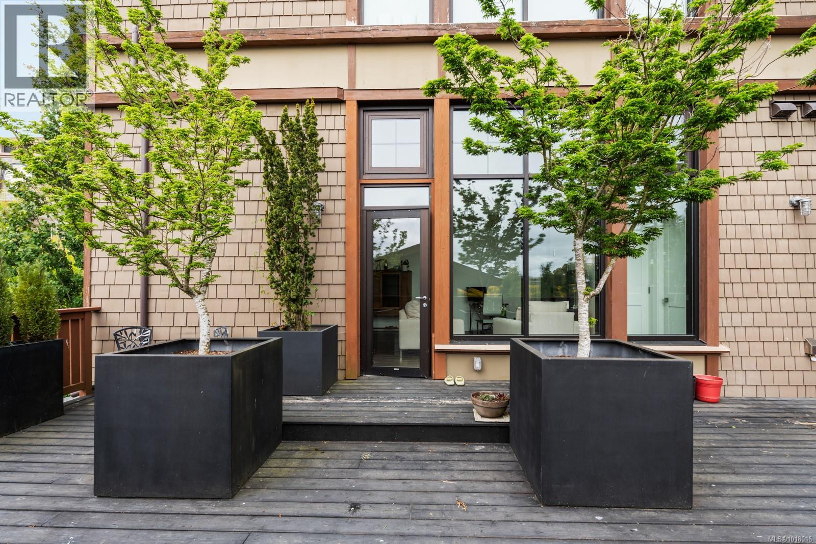 201 2049 Country Club Way, Langford, British Columbia  V9B 0H8 - Photo 19 - 1018016