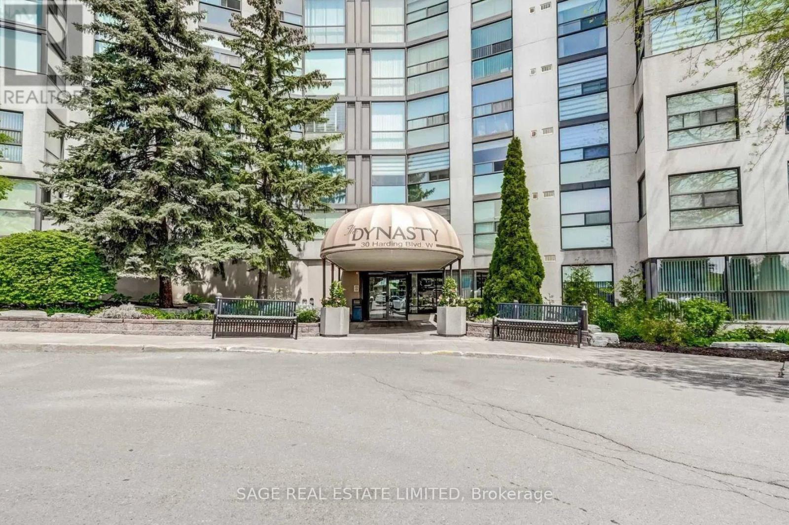 1002 - 30 HARDING BOULEVARD, Richmond Hill, Ontario