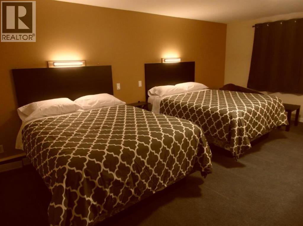 519 2 Avenue W, Hanna, Alberta  T0J 1P0 - Photo 3 - A2265088