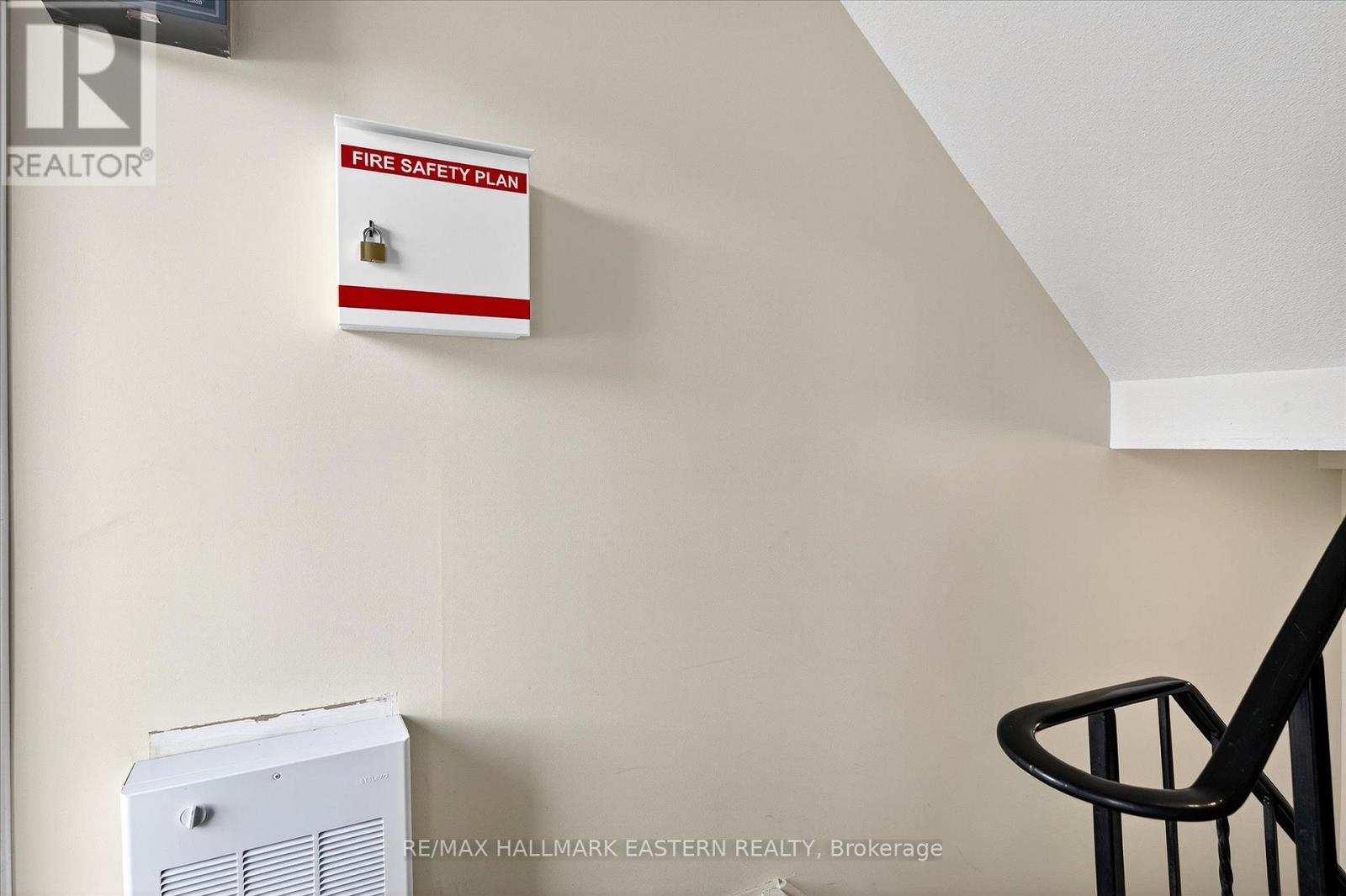 135 Lansdowne Street W, Peterborough, Ontario  K9J 1Y2 - Photo 10 - X12474441