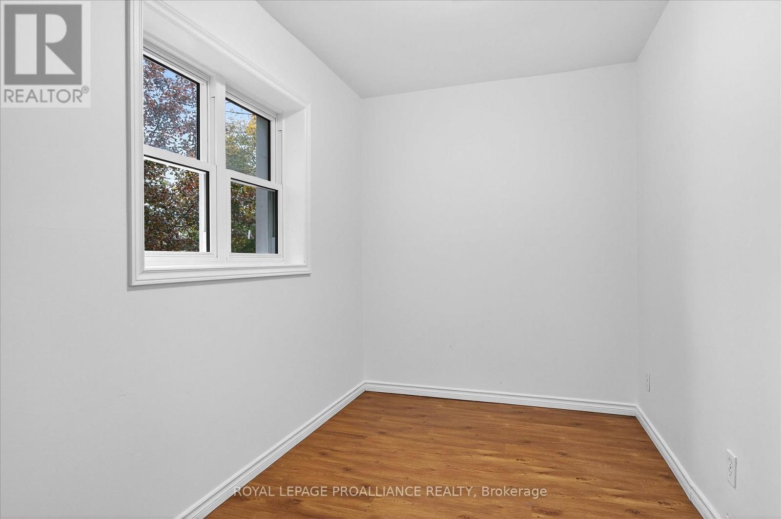 346 London Street, Peterborough, Ontario K9H 2Z7 - Photo 19 - X12474483