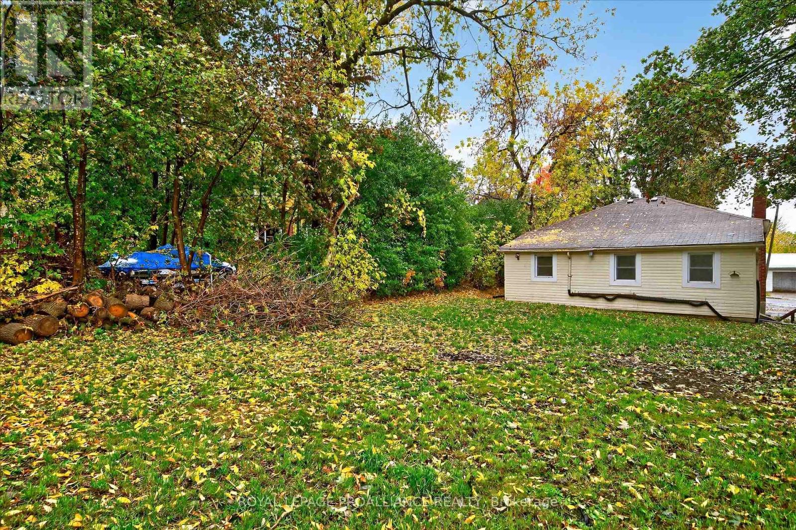 346 London Street, Peterborough, Ontario K9H 2Z7 - Photo 35 - X12474483