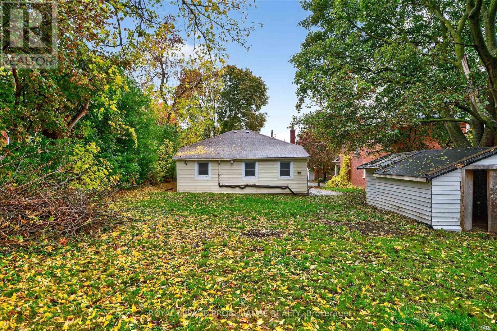 346 London Street, Peterborough, Ontario K9H 2Z7 - Photo 36 - X12474483