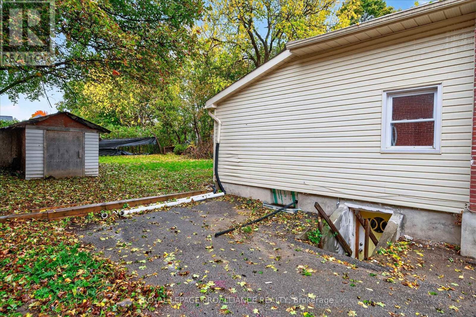 346 London Street, Peterborough, Ontario K9H 2Z7 - Photo 41 - X12474483