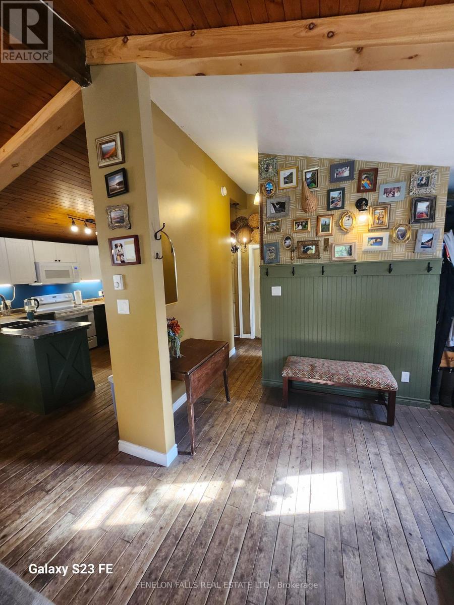 117 Echo Bay Road, Kawartha Lakes (Verulam), Ontario  K0M 1A0 - Photo 8 - X12474485