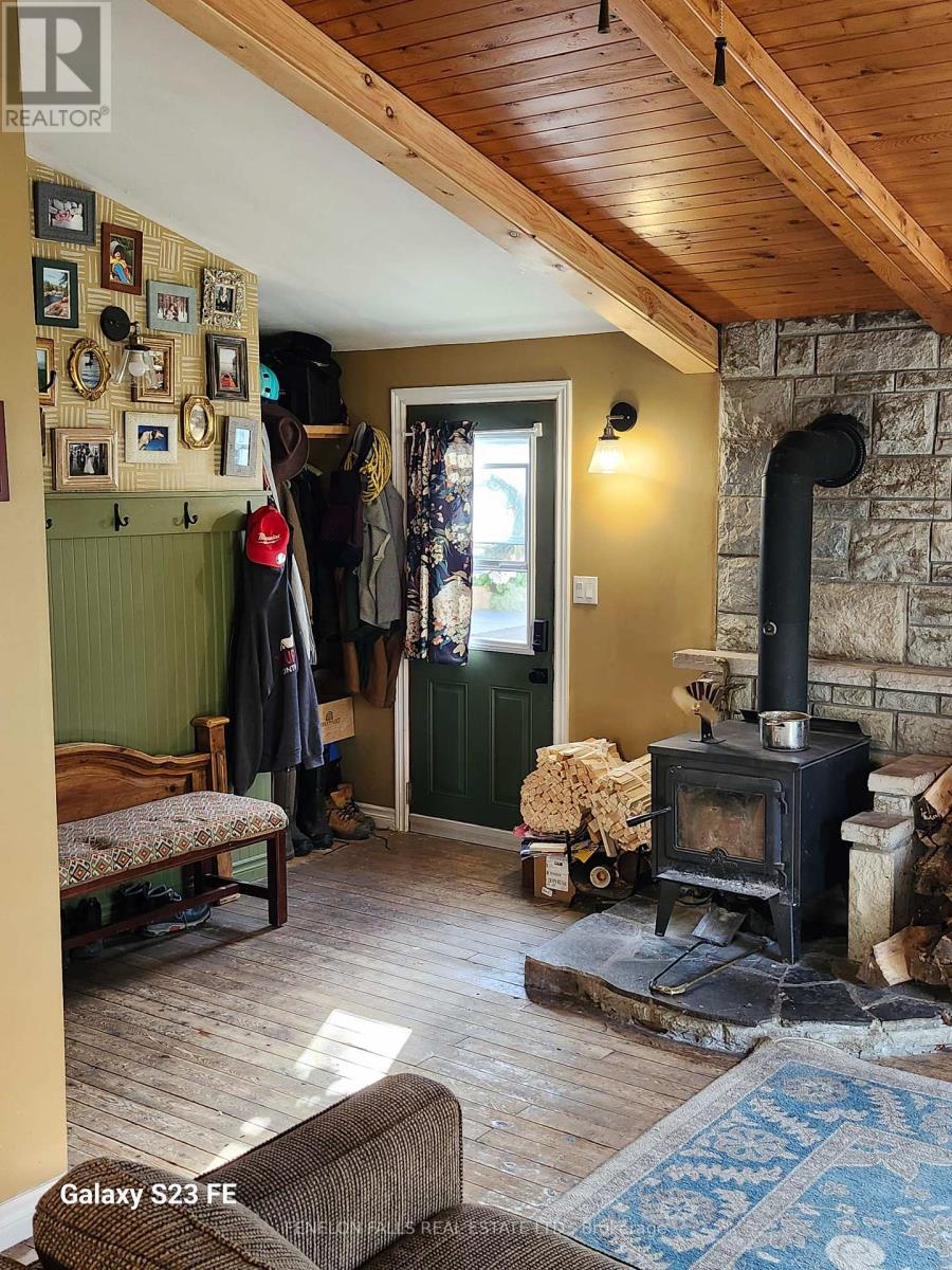 117 Echo Bay Road, Kawartha Lakes (Verulam), Ontario  K0M 1A0 - Photo 9 - X12474485