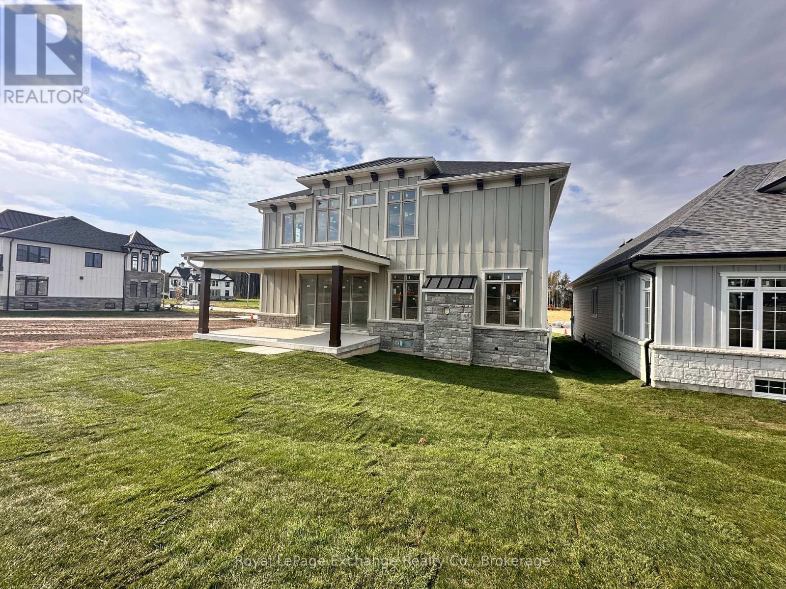 86 Inverness Street N, Kincardine, Ontario  N2Z 2Z4 - Photo 2 - X12339704