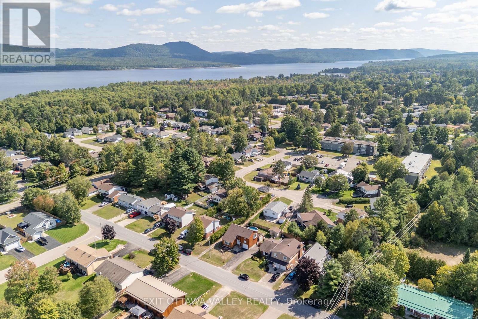 36 Thomas Street, Deep River, Ontario  K0J 1P0 - Photo 50 - X12474361