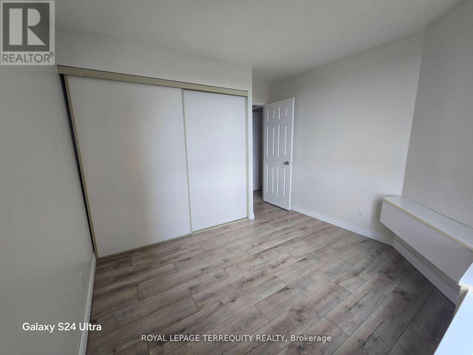1209 - 61 Markbrook Lane, Toronto, Ontario  M9V 5E7 - Photo 12 - W12474328