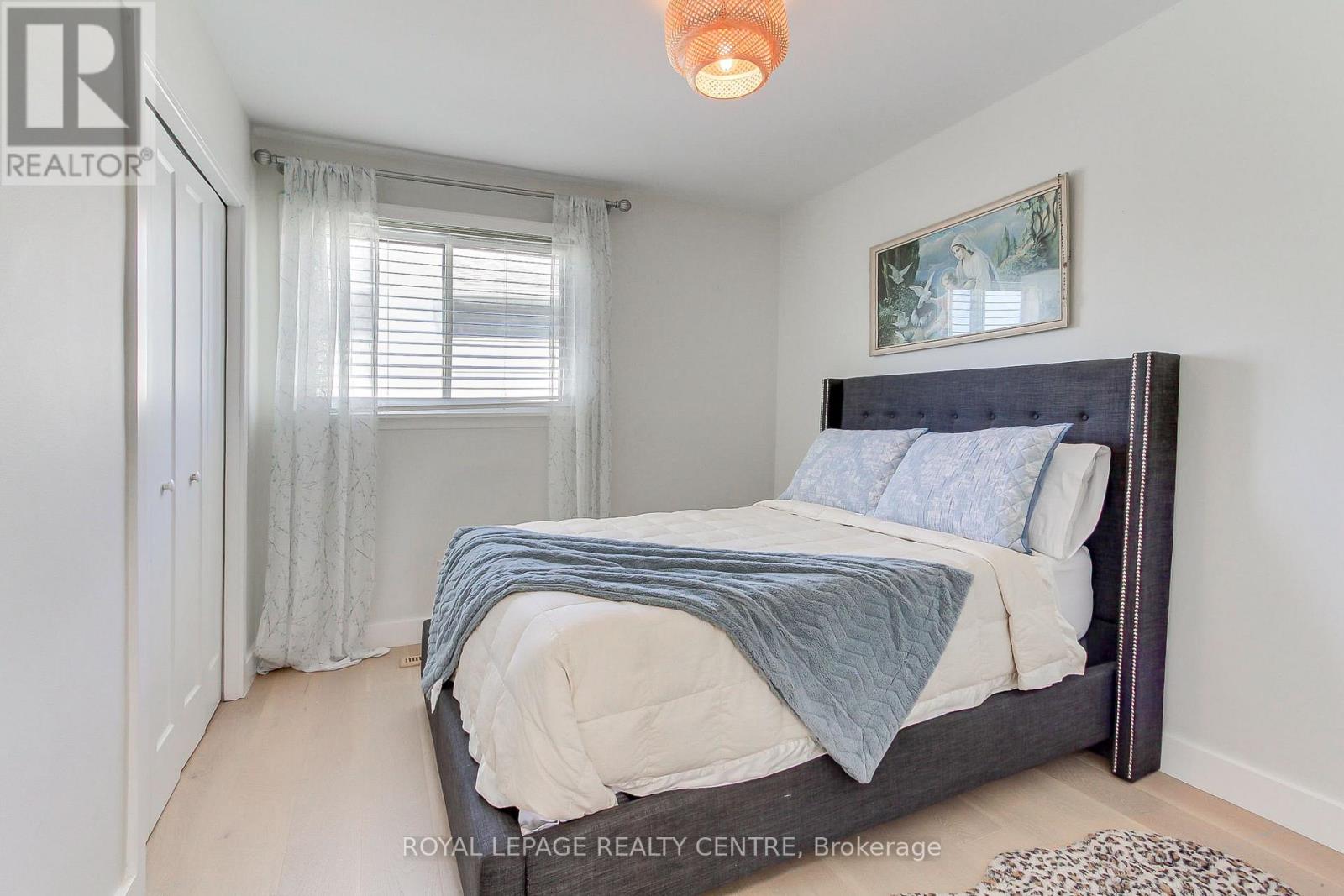 2039 Davebrook Road, Mississauga, Ontario  L5J 3M4 - Photo 22 - W12474347
