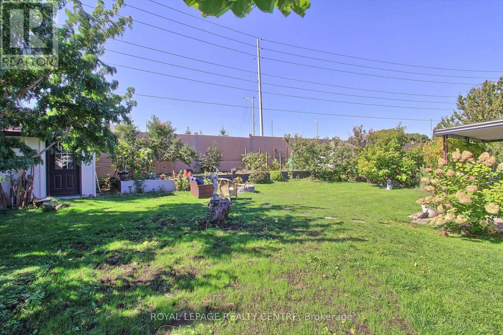 2039 Davebrook Road, Mississauga, Ontario  L5J 3M4 - Photo 32 - W12474347