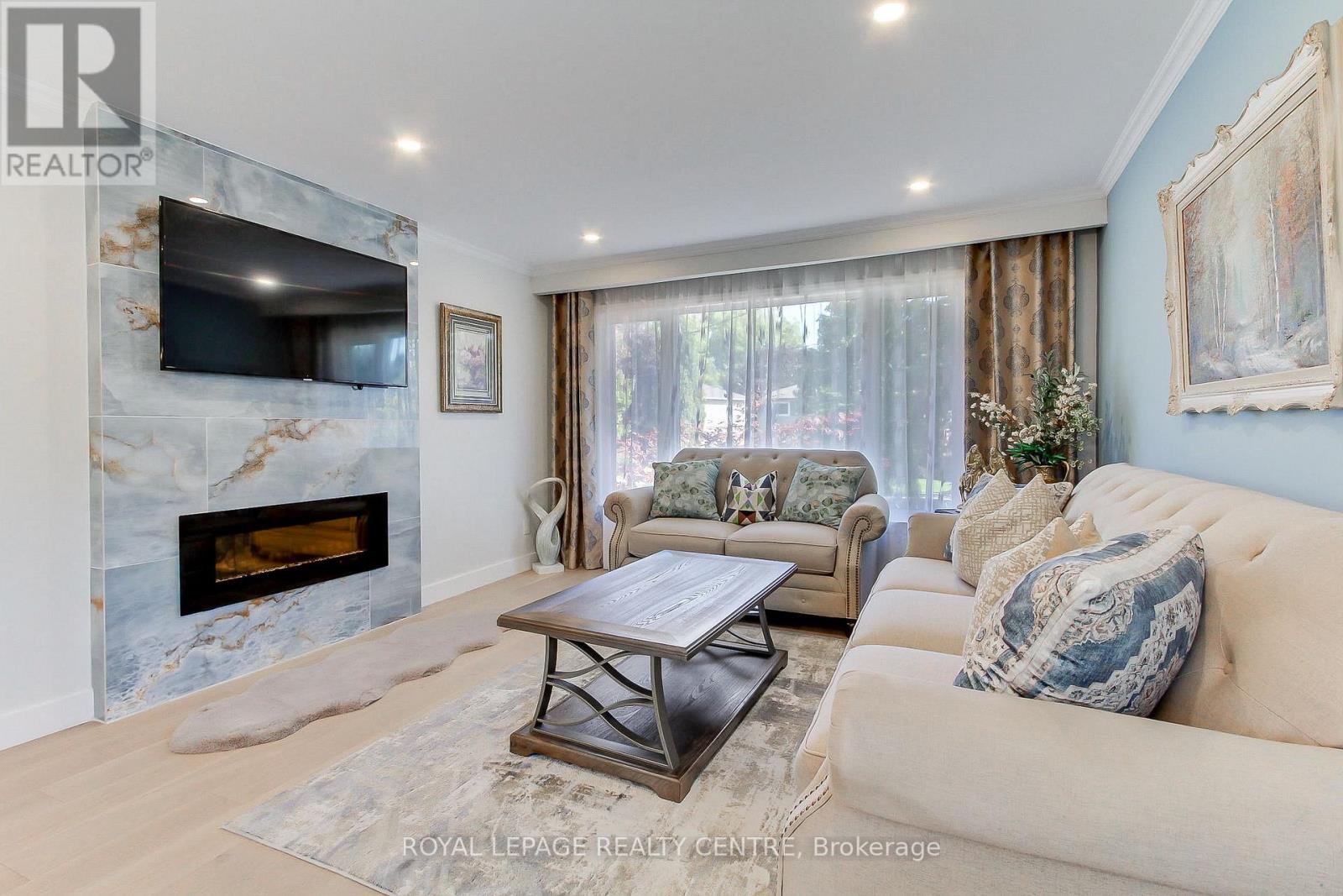 2039 Davebrook Road, Mississauga, Ontario  L5J 3M4 - Photo 7 - W12474347
