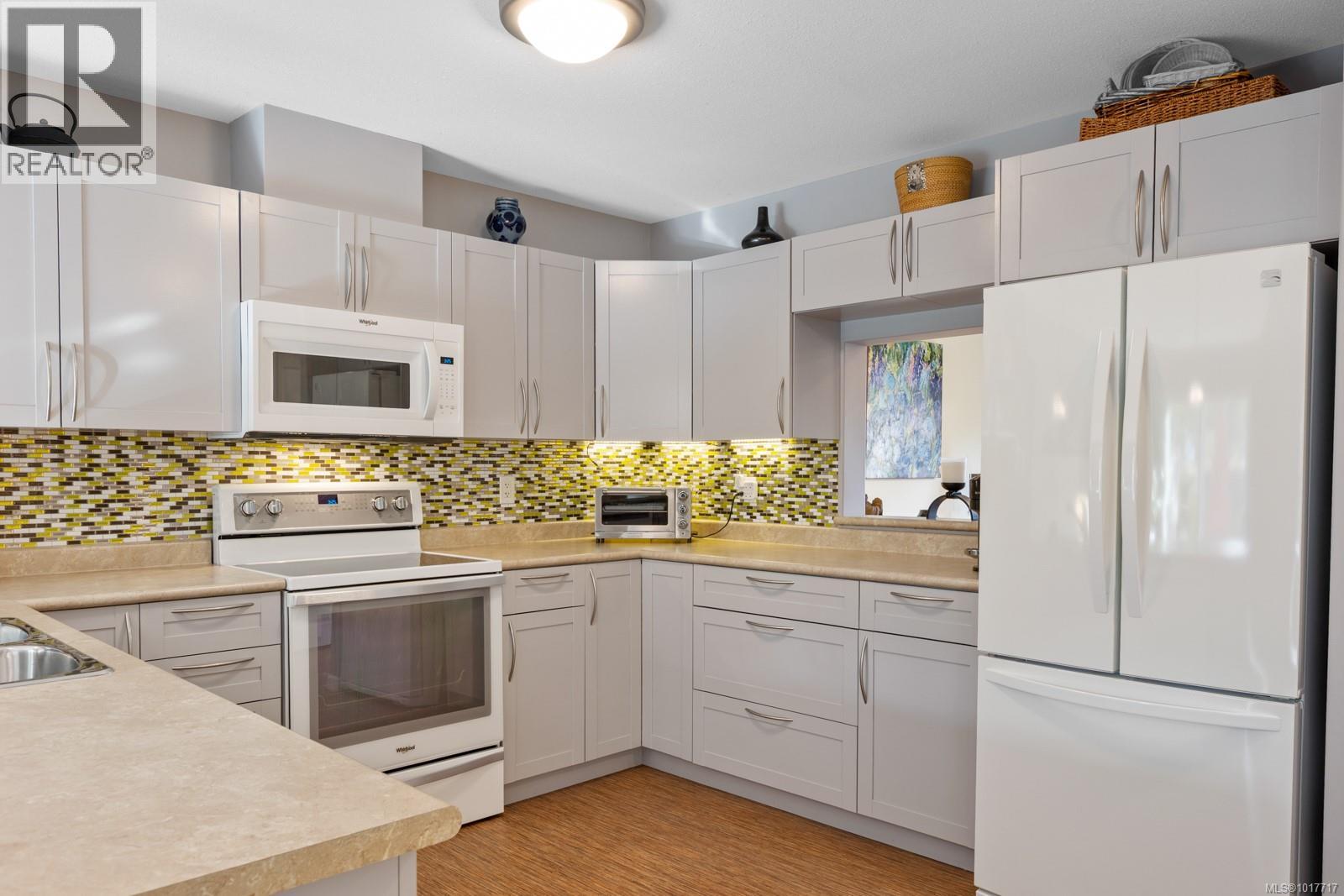 38 2728 1st St, Courtenay, British Columbia  V9N 4A4 - Photo 27 - 1017717