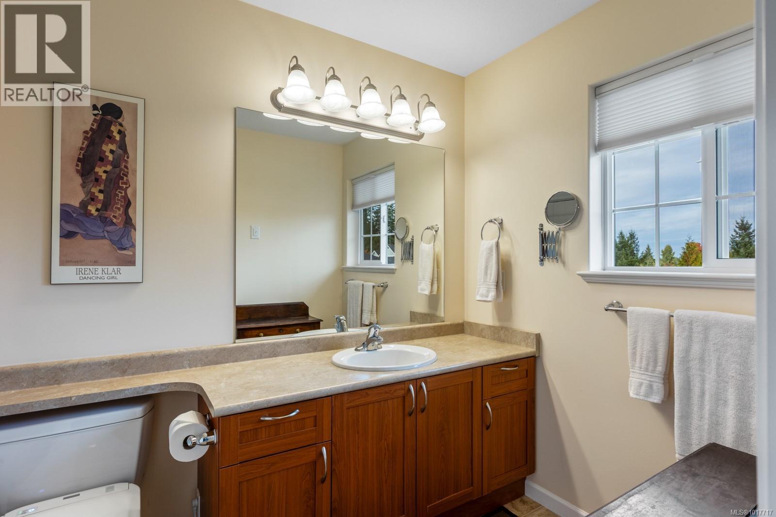 38 2728 1st St, Courtenay, British Columbia  V9N 4A4 - Photo 41 - 1017717