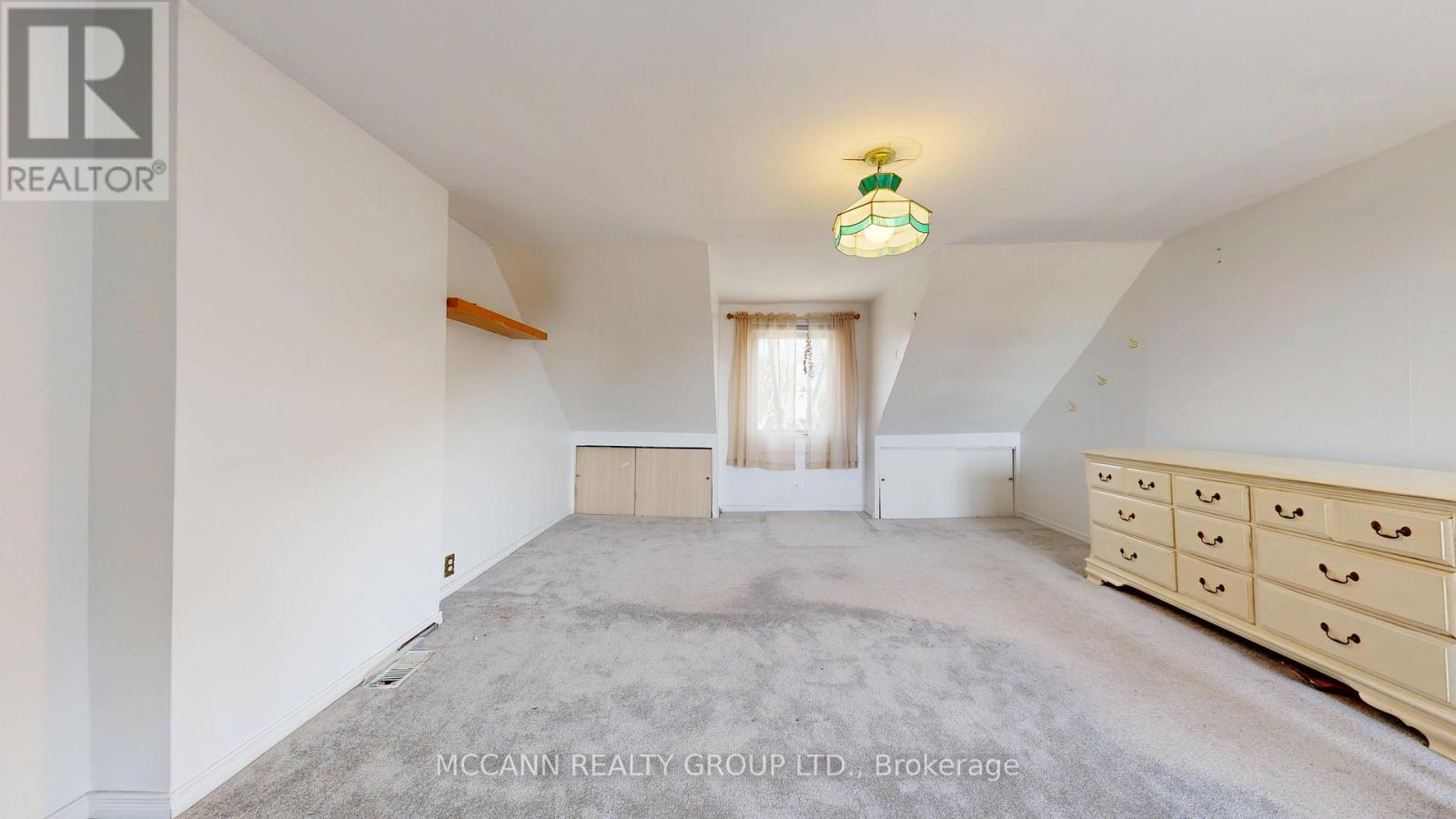 Upper - 32 Macklem Avenue, Toronto, Ontario  M6J 3M2 - Photo 14 - C12474377