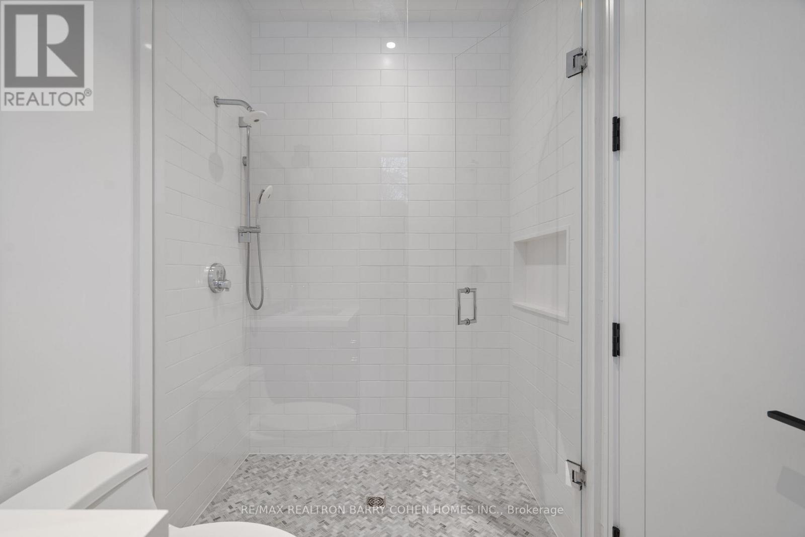 58 Timberlane Drive, Toronto, Ontario  M3H 1J4 - Photo 29 - C12474409