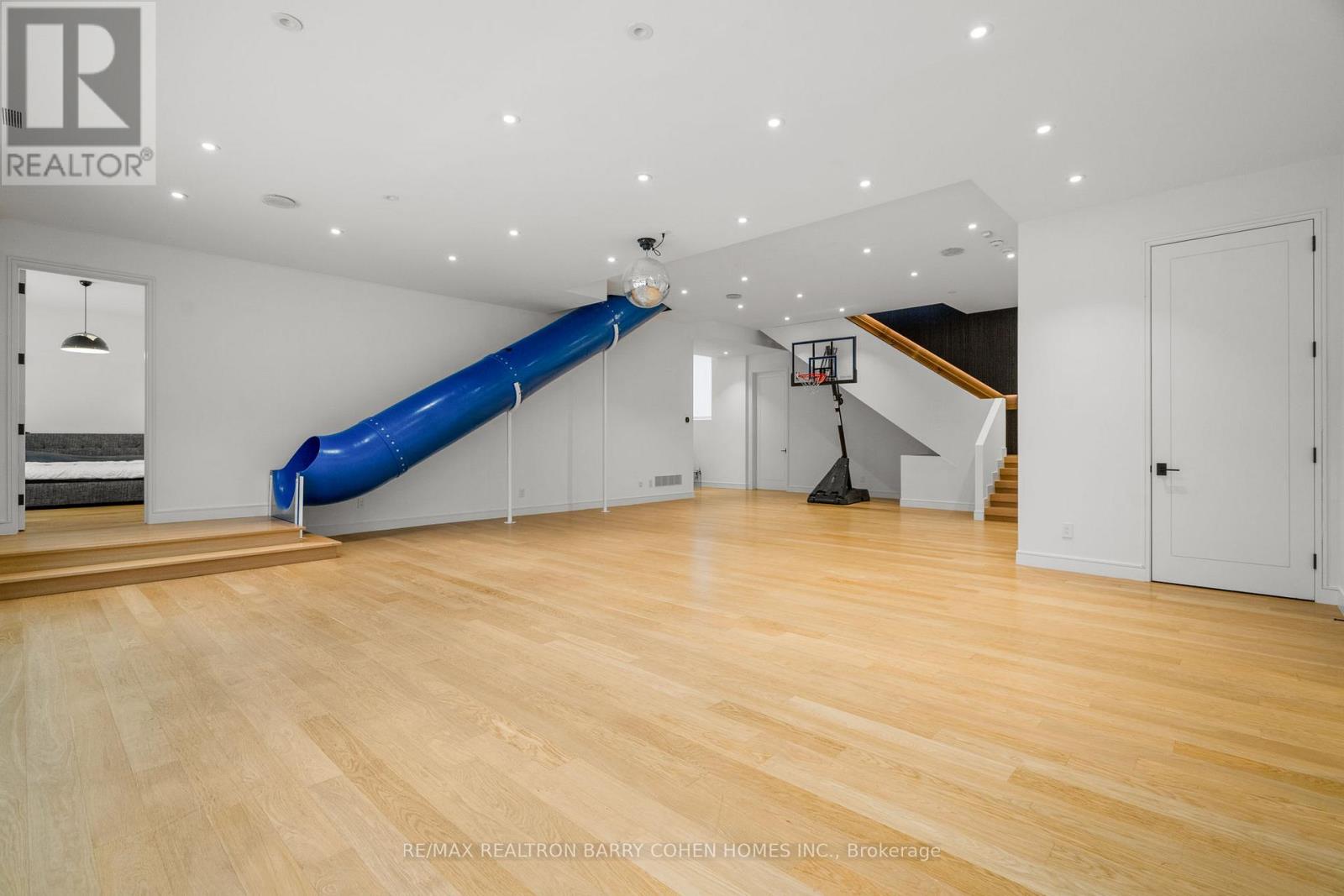 58 Timberlane Drive, Toronto, Ontario  M3H 1J4 - Photo 33 - C12474409