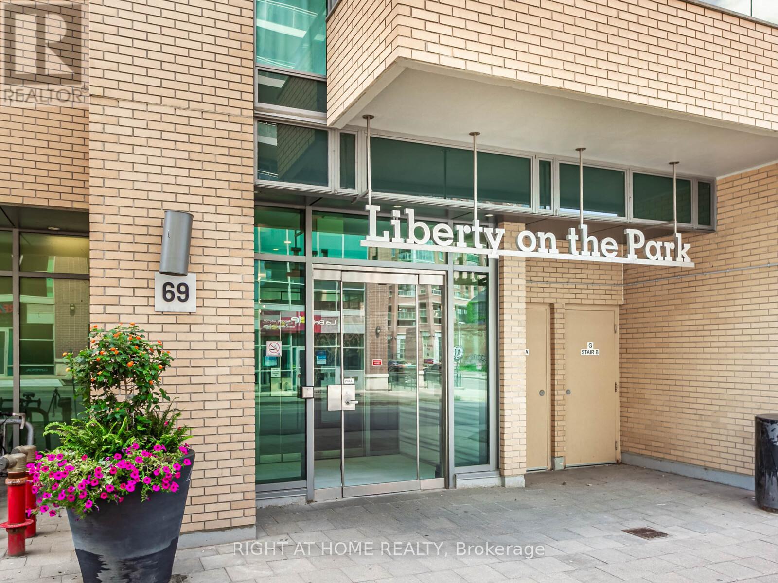1507 - 69 LYNN WILLIAMS STREET, Toronto, Ontario