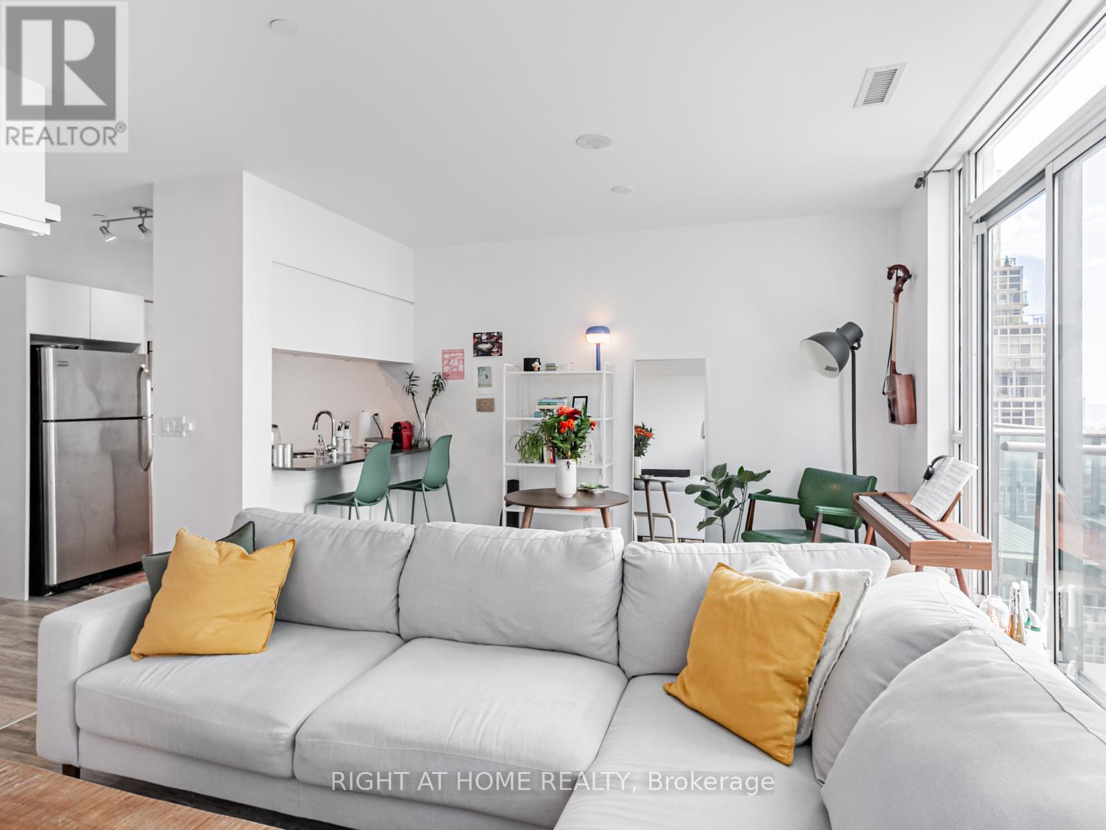 1507 - 69 Lynn Williams Street, Toronto, Ontario  M6K 3R7 - Photo 17 - C12474425