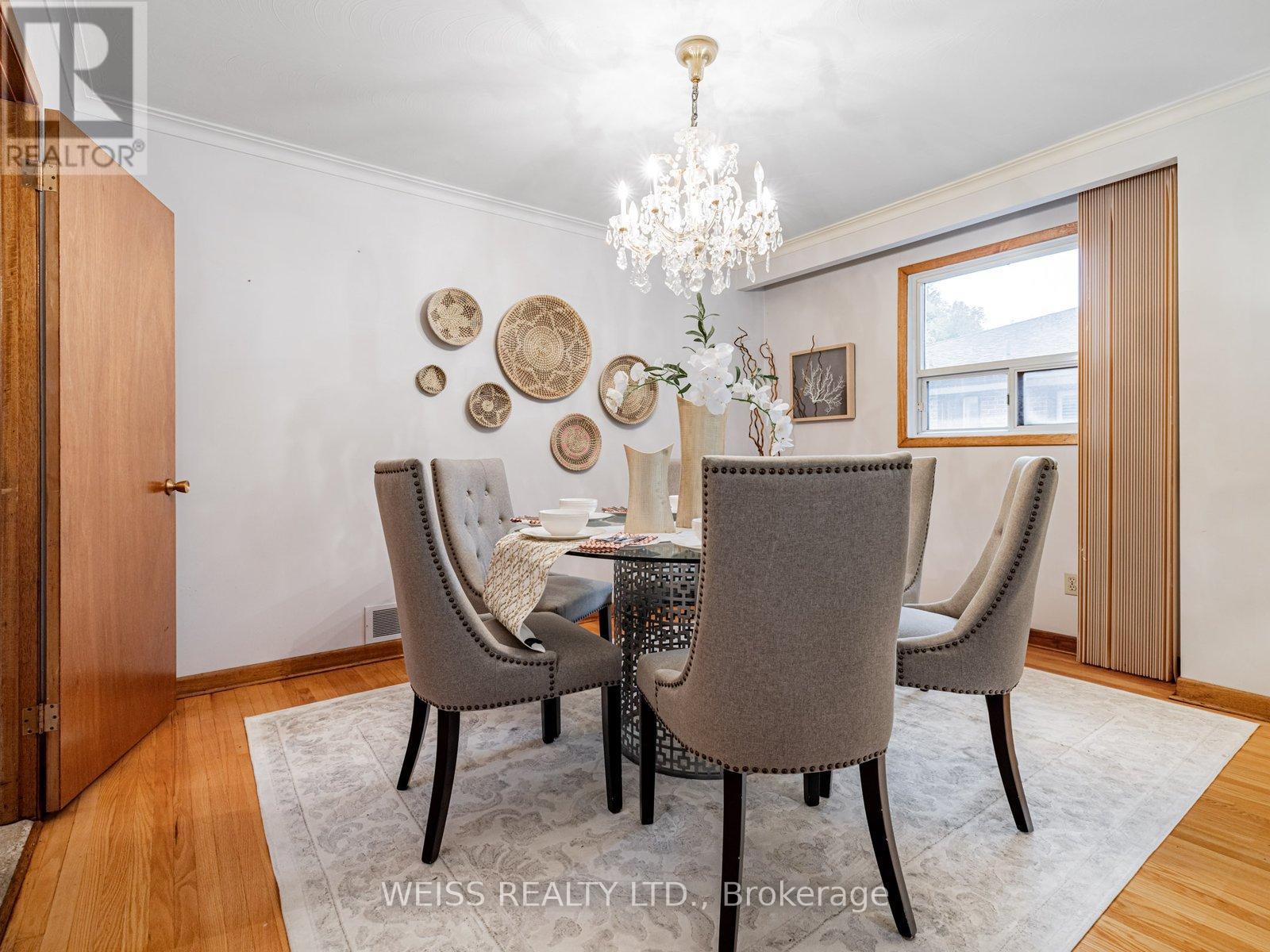56 Ranee Avenue, Toronto, Ontario  M6A 1M9 - Photo 11 - C12474443