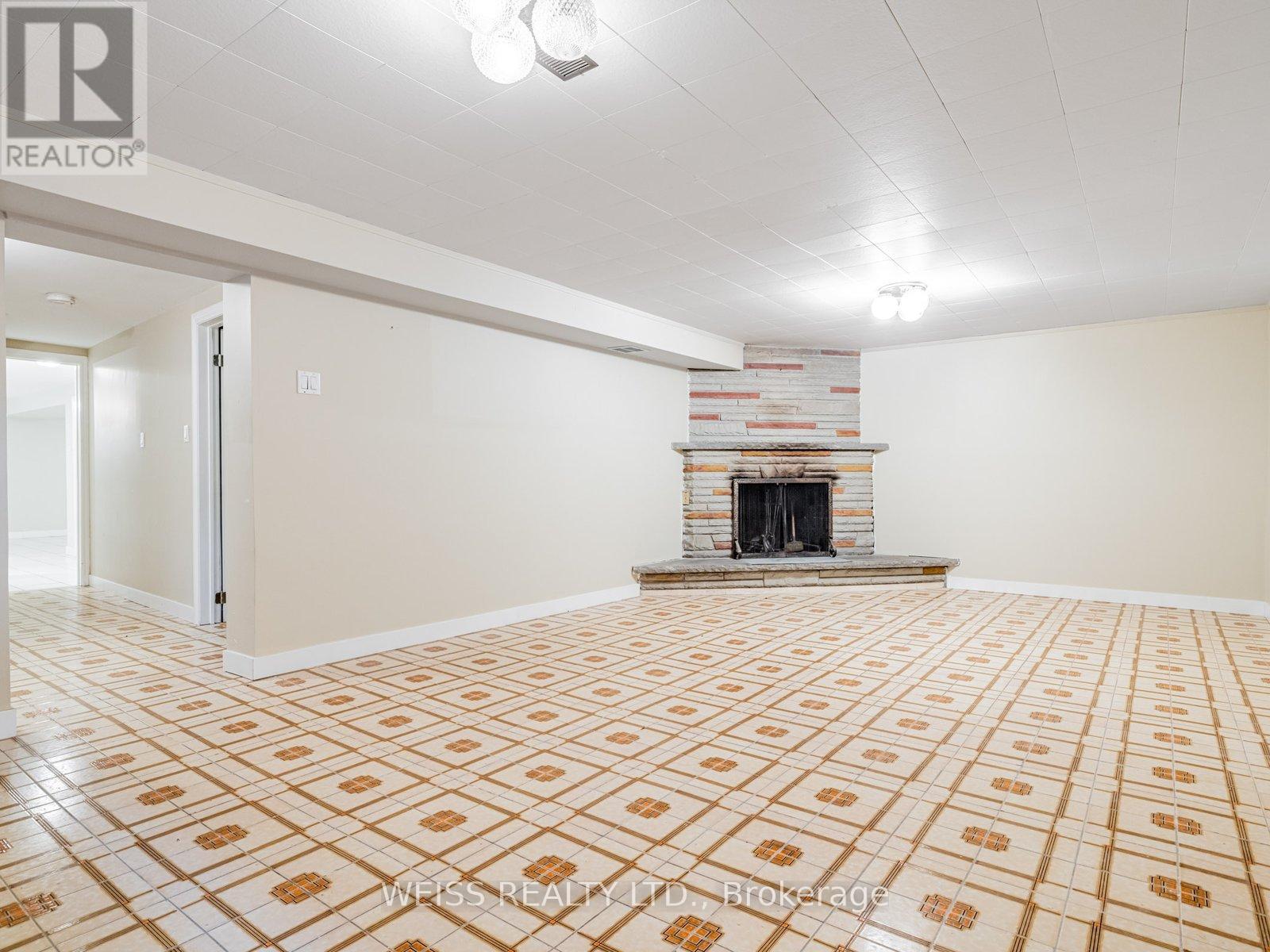 56 Ranee Avenue, Toronto, Ontario  M6A 1M9 - Photo 24 - C12474443